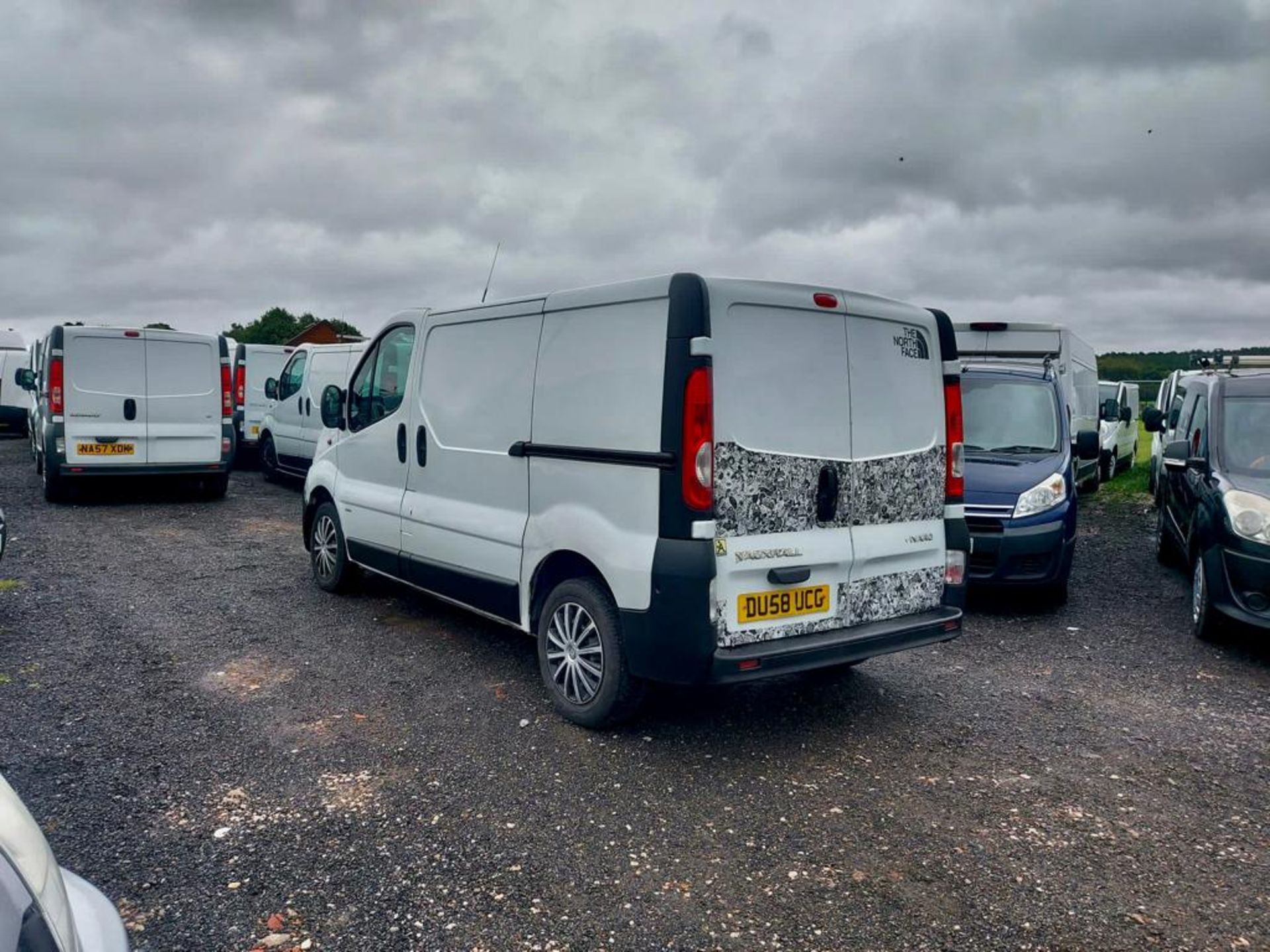 2008 VAUXHALL VIVARO 2700 CDTI SWB WHITE PANEL VAN *NO VAT* - Image 5 of 10