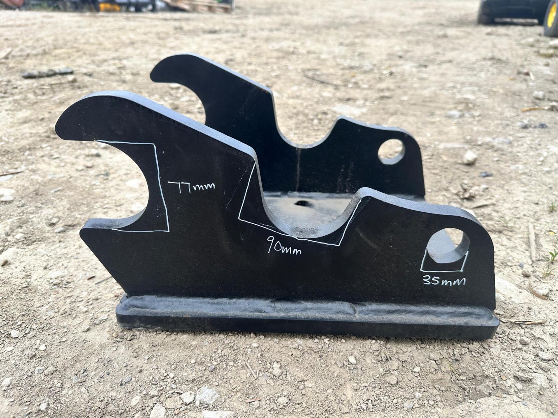 NEW/UNUSED HEADSTOCK FOR DIGGER *PLUS VAT*