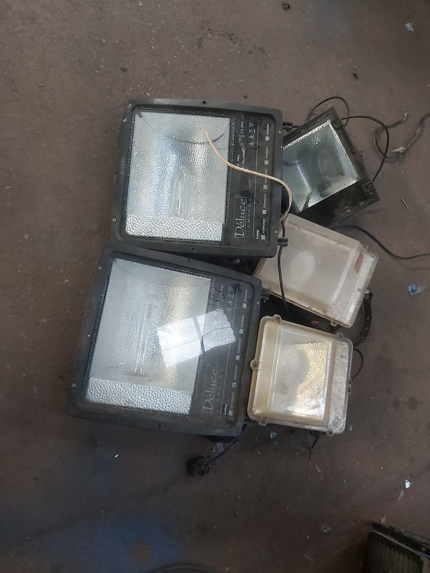 YARD FLOODLIGHTS (AS SHOWN) *NO VAT* - Bild 2 aus 2