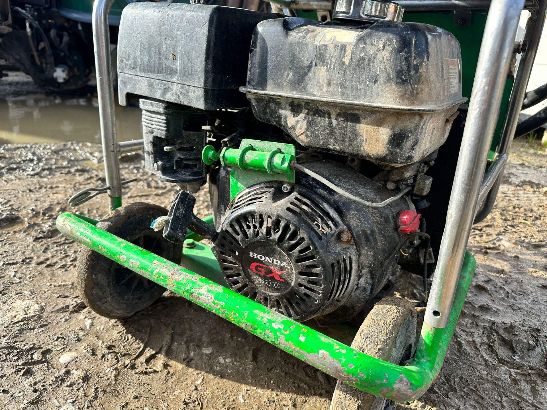 JCB BEAVER HYDRAULIC POWER PACK WITH HOSES AND BREAKER *PLUS VAT* - Image 6 of 8