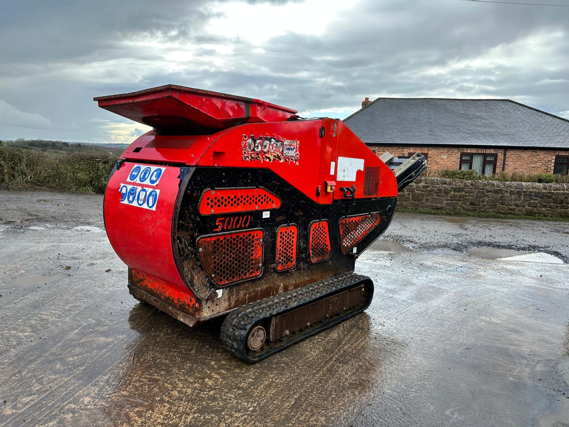 2012 Red Rhino 5000 Diesel Remote Controlled Crusher *PLUS VAT* - Image 3 of 18