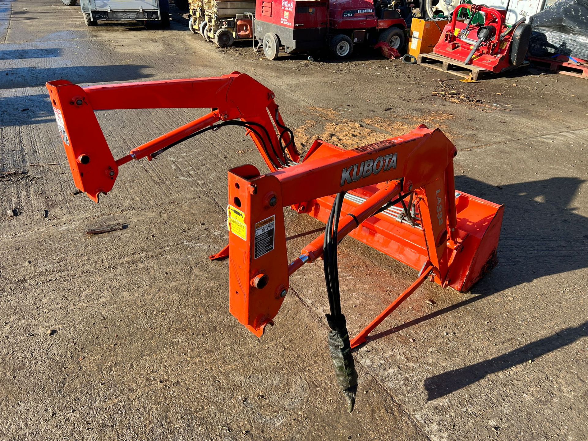 Kubota LA322 Front Loader With Bucket - Great Condition *NO VAT* - Image 13 of 13