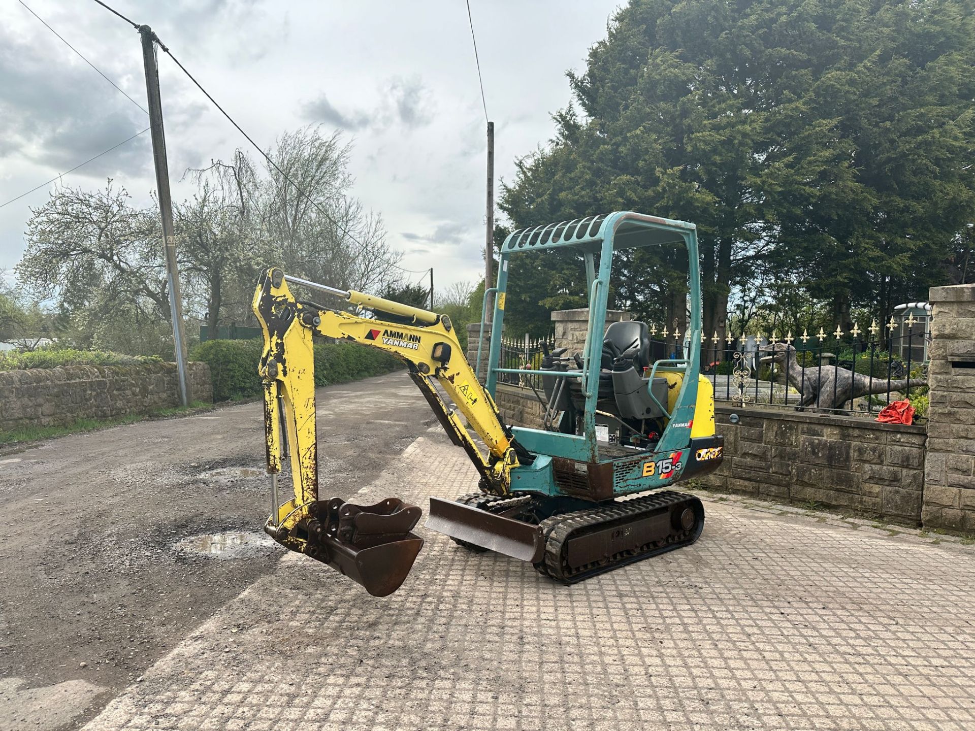 YANMAR B15-3 MINI EXCAVATOR *PLUS VAT* - Image 5 of 20