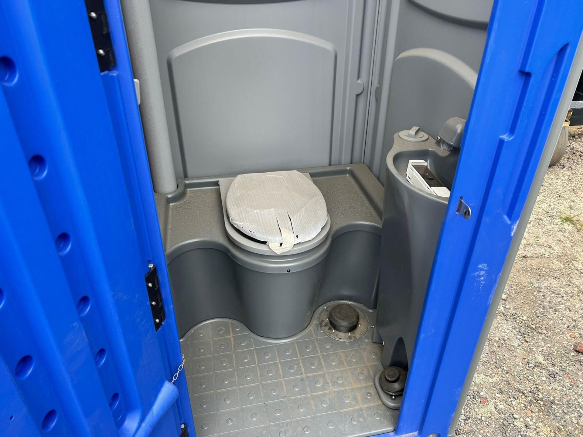 Unused Construction Site Portable Toilet Block *PLUS VAT* - Bild 6 aus 12