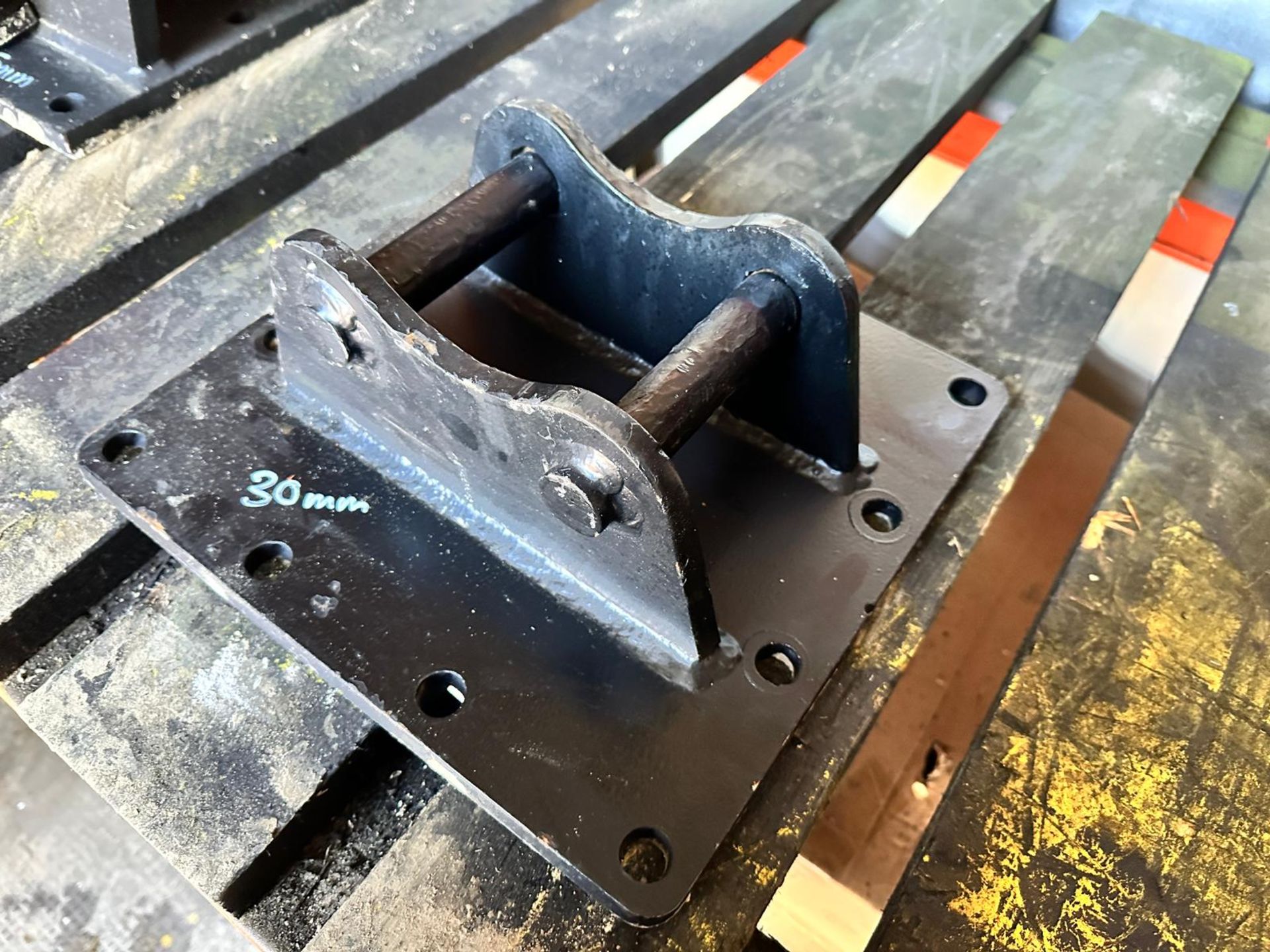 New 30mm Headstock For Digger *PLUS VAT* - Image 6 of 7