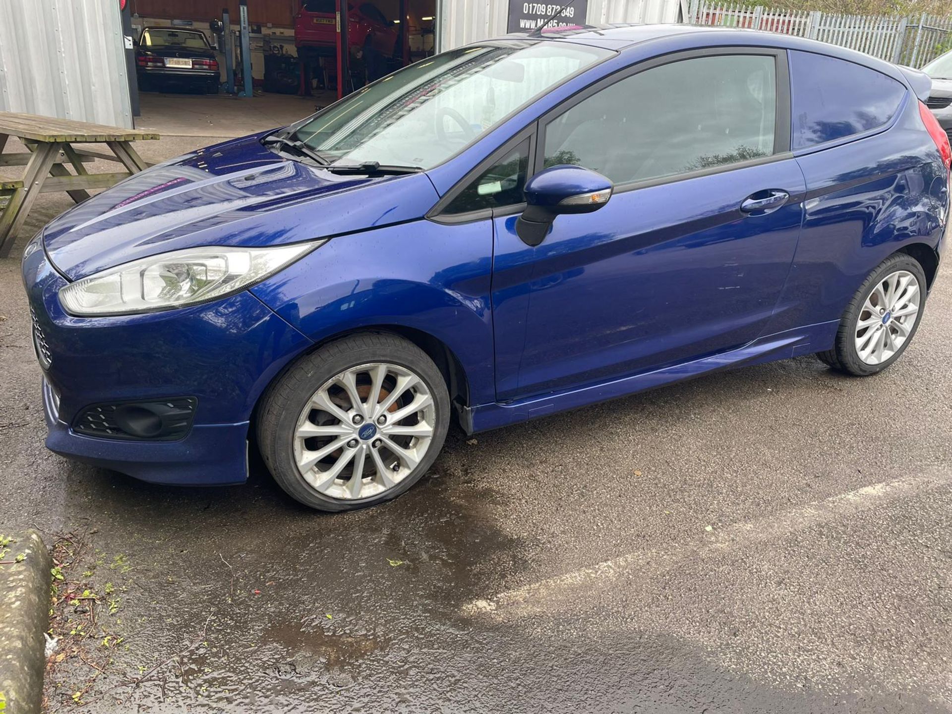 2015/15 REG FORD FIESTA SPORT TDCI 1.6 DIESEL MANUAL BLUE VAN, SHOWING 1 FORMER KEEPER *NO VAT* - Image 3 of 16