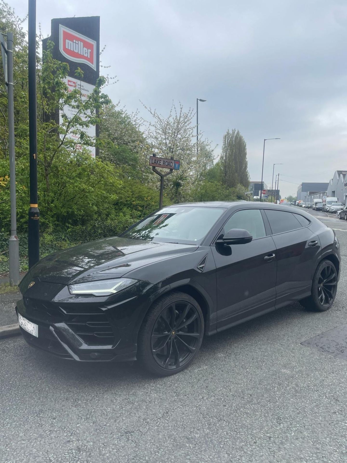 2021 LAMBORGHINI URUS BLACK ESTATE *NO VAT* - Image 3 of 10