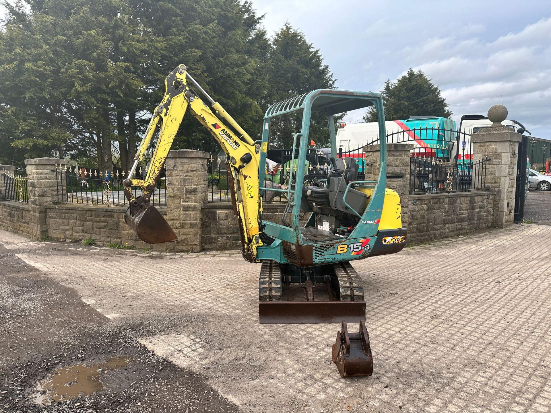 YANMAR B15-3 MINI EXCAVATOR *PLUS VAT* - Image 4 of 20