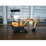 UNUSED PIPED MINI DIGGER / MICRO DIGGER, RUBBER TRACKS, BLADE, PIPED FOR BREAKER *PLUS VAT*