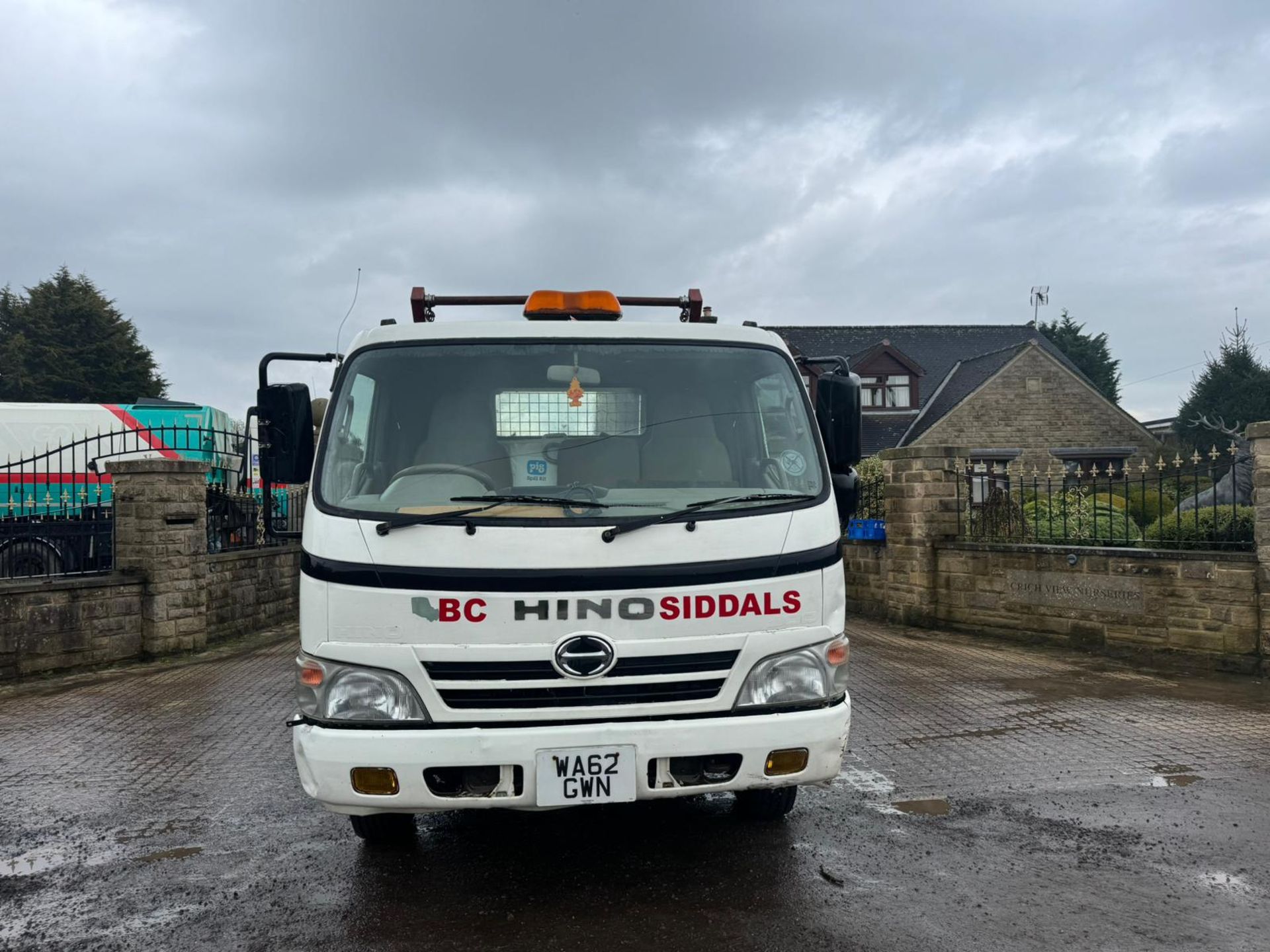 2012 HINO 300 SERIES SKIP LORRY *PLUS VAT* - Image 2 of 22