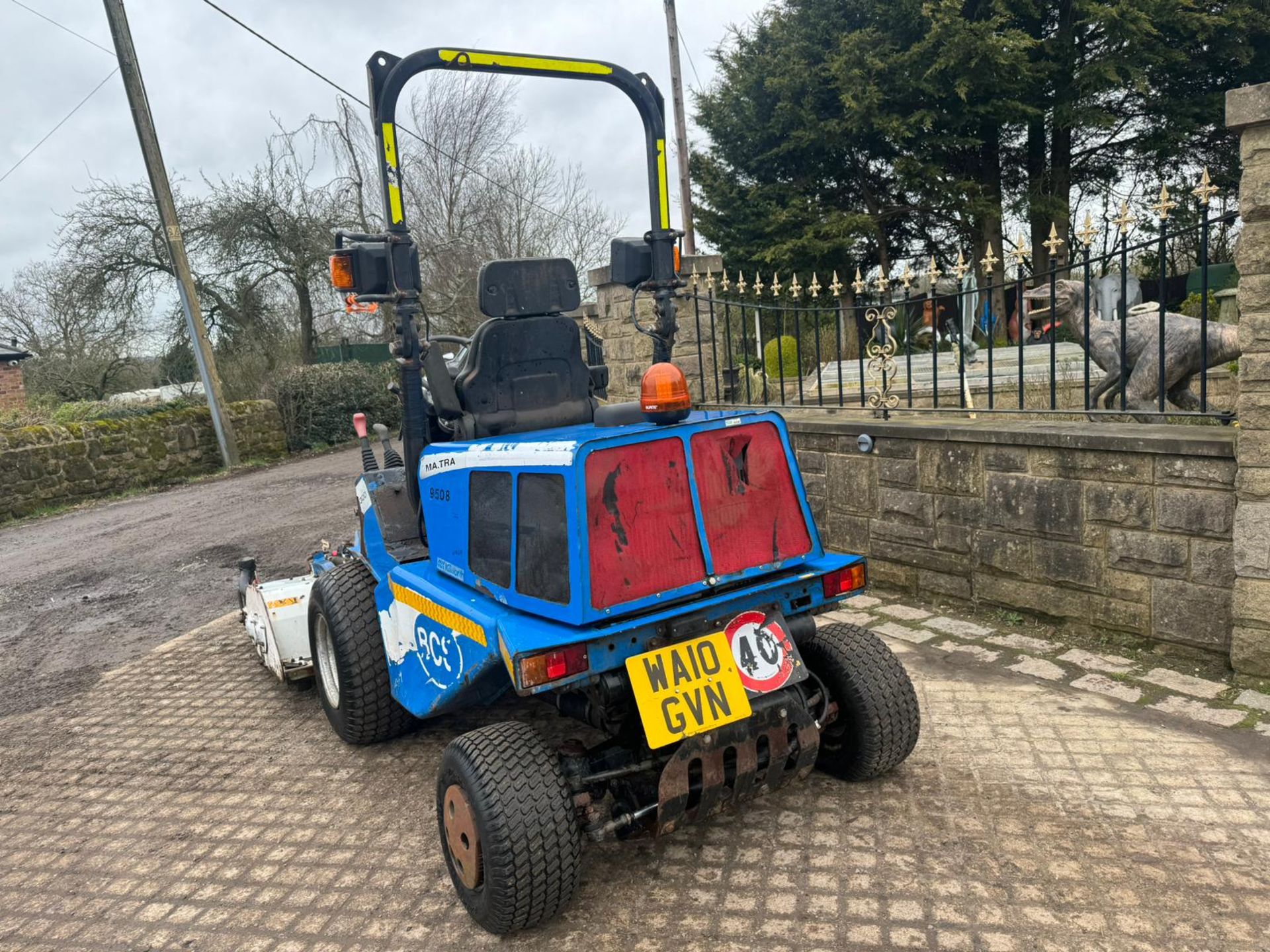 KILWORTH MA-TRA 300 RIDE ON FLAIL MOWER *PLUS VAT* - Image 6 of 9