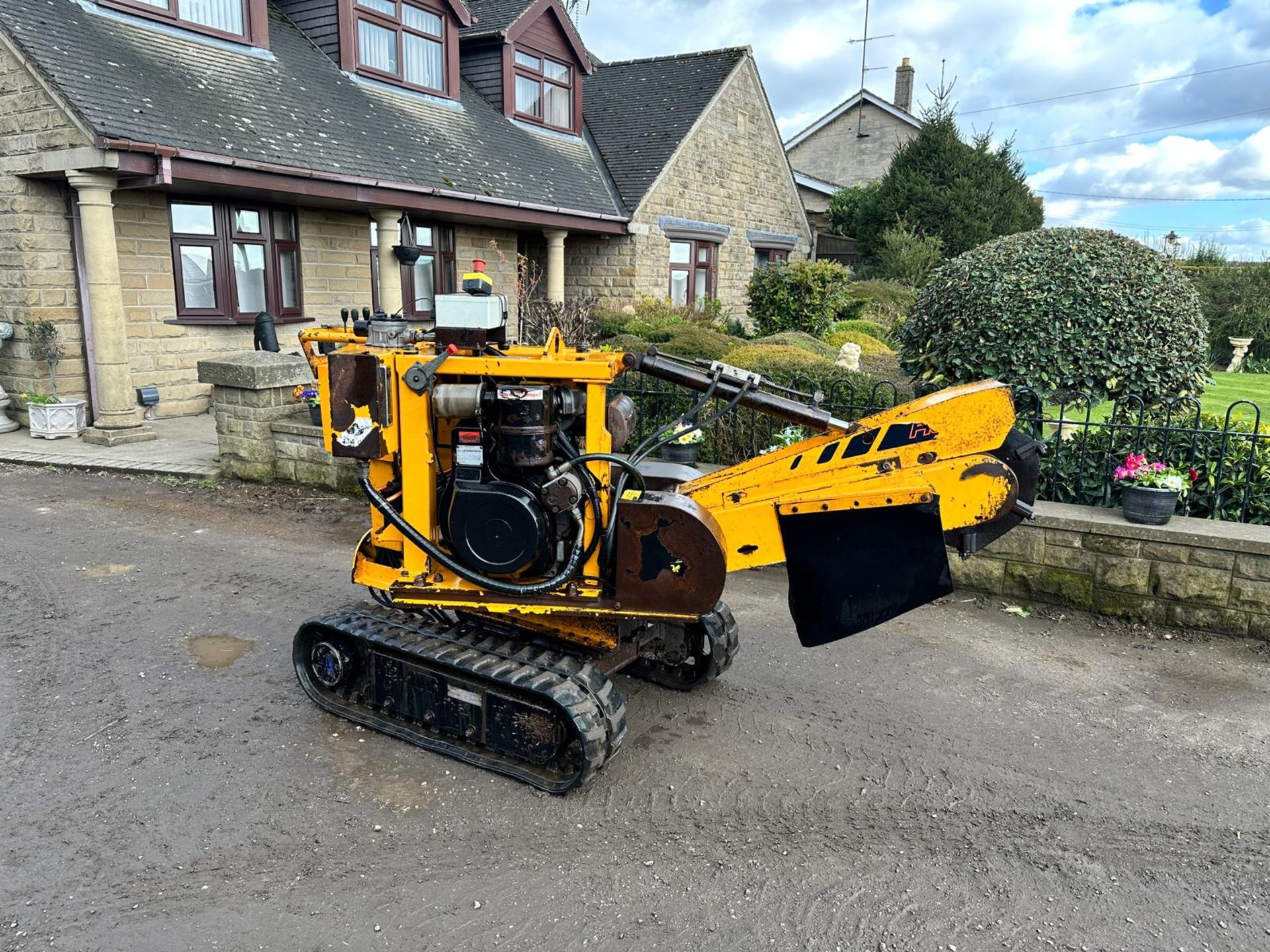 PREDATOR R28T DIESEL TRACKED STUMP GRINDER *PLUS VAT* - Image 6 of 16