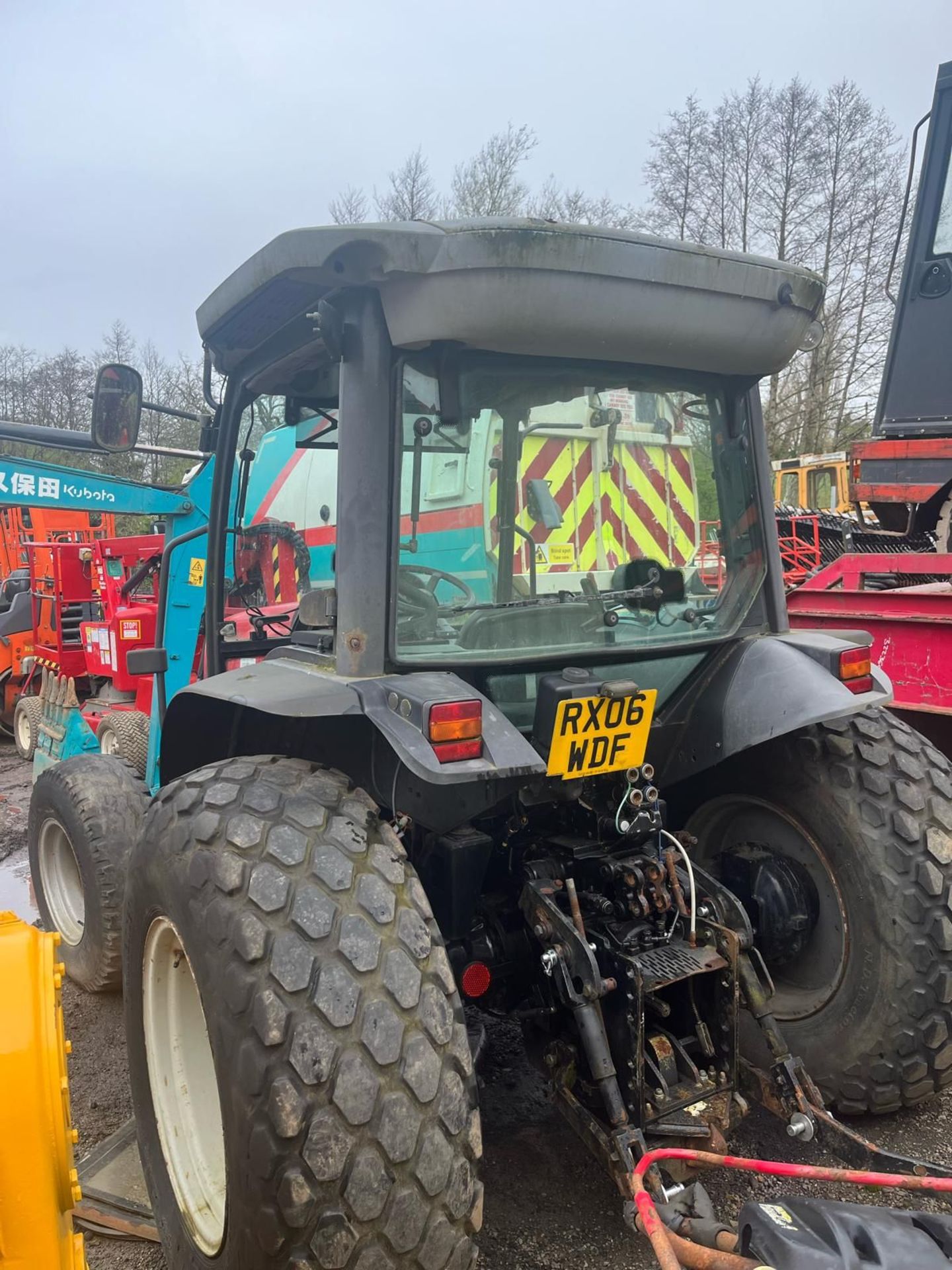 MASSEY FERGUSON 2435 75HP 4WD TRACTOR *PLUS VAT* - Image 5 of 8