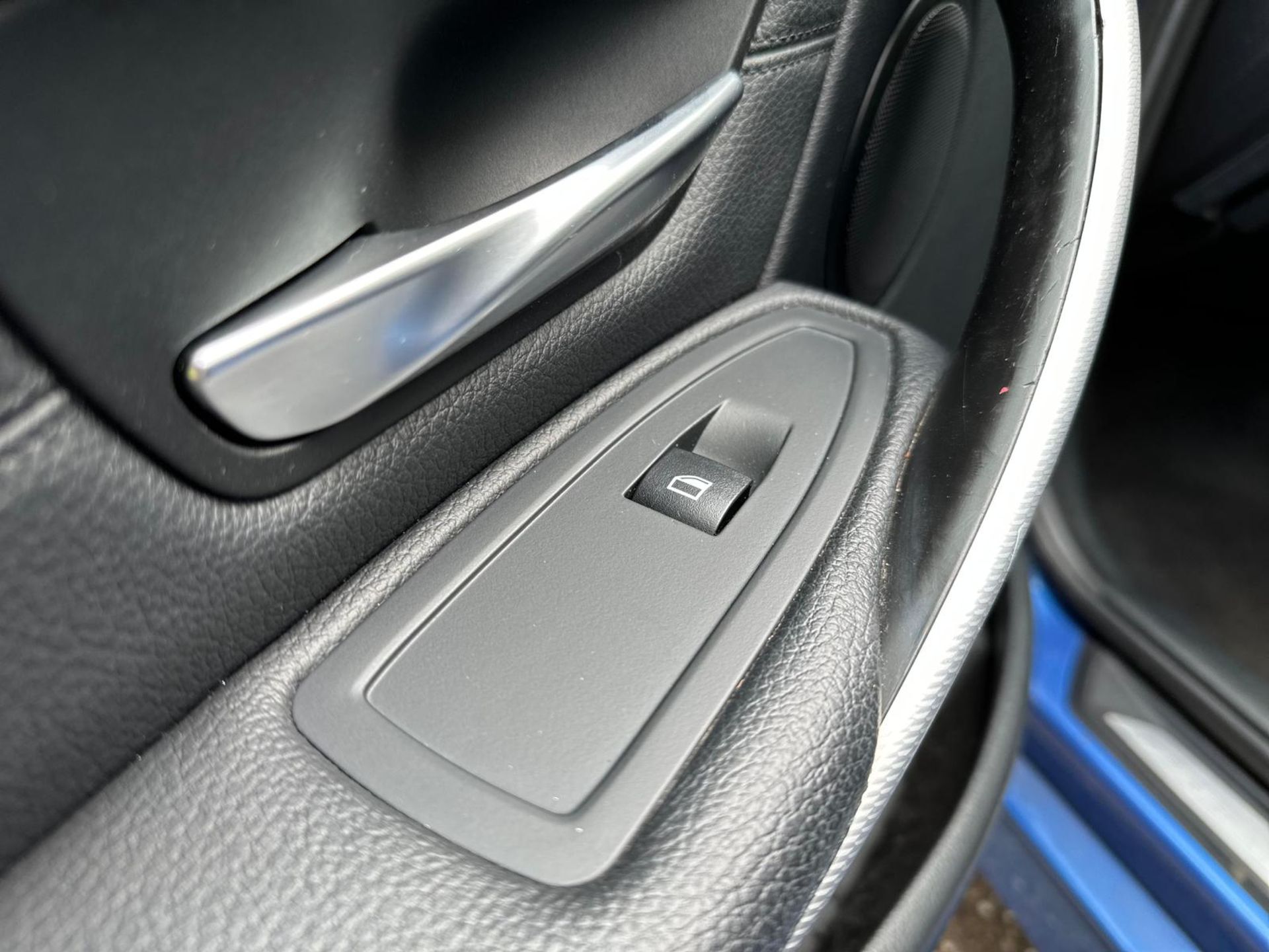 2013 BMW 318D M SPORT BLUE SALOON *NO VAT* - Image 27 of 30