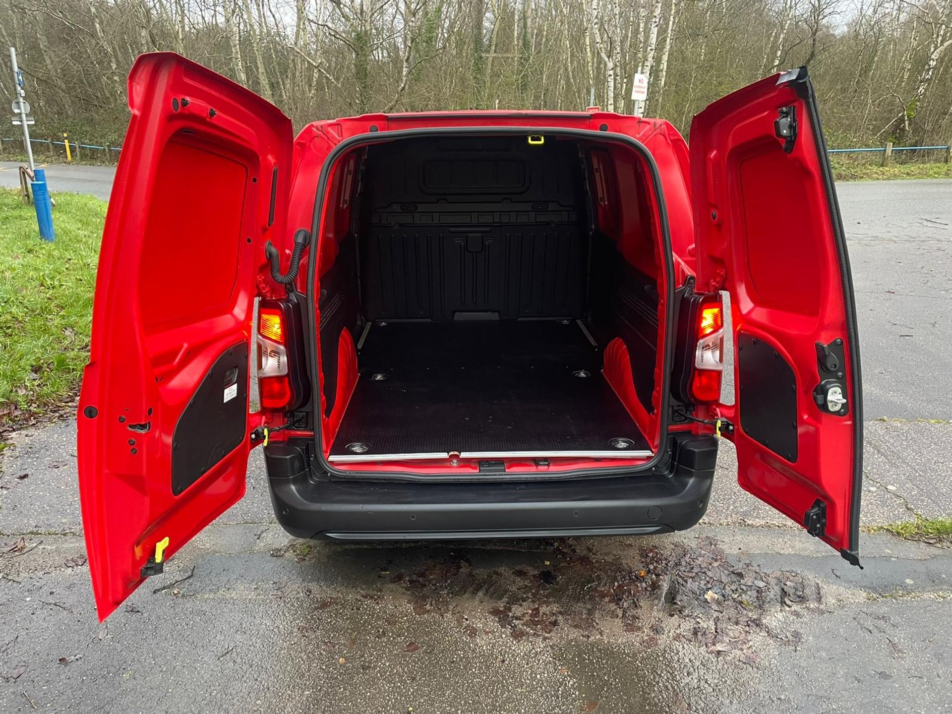 4K MILES! 2022/71 REG PEUGEOT PARTNER S L2 EV ELECTRIC AUTOMATIC PANEL VAN, SHOWING 1 FORMER KEEPER - Image 12 of 26