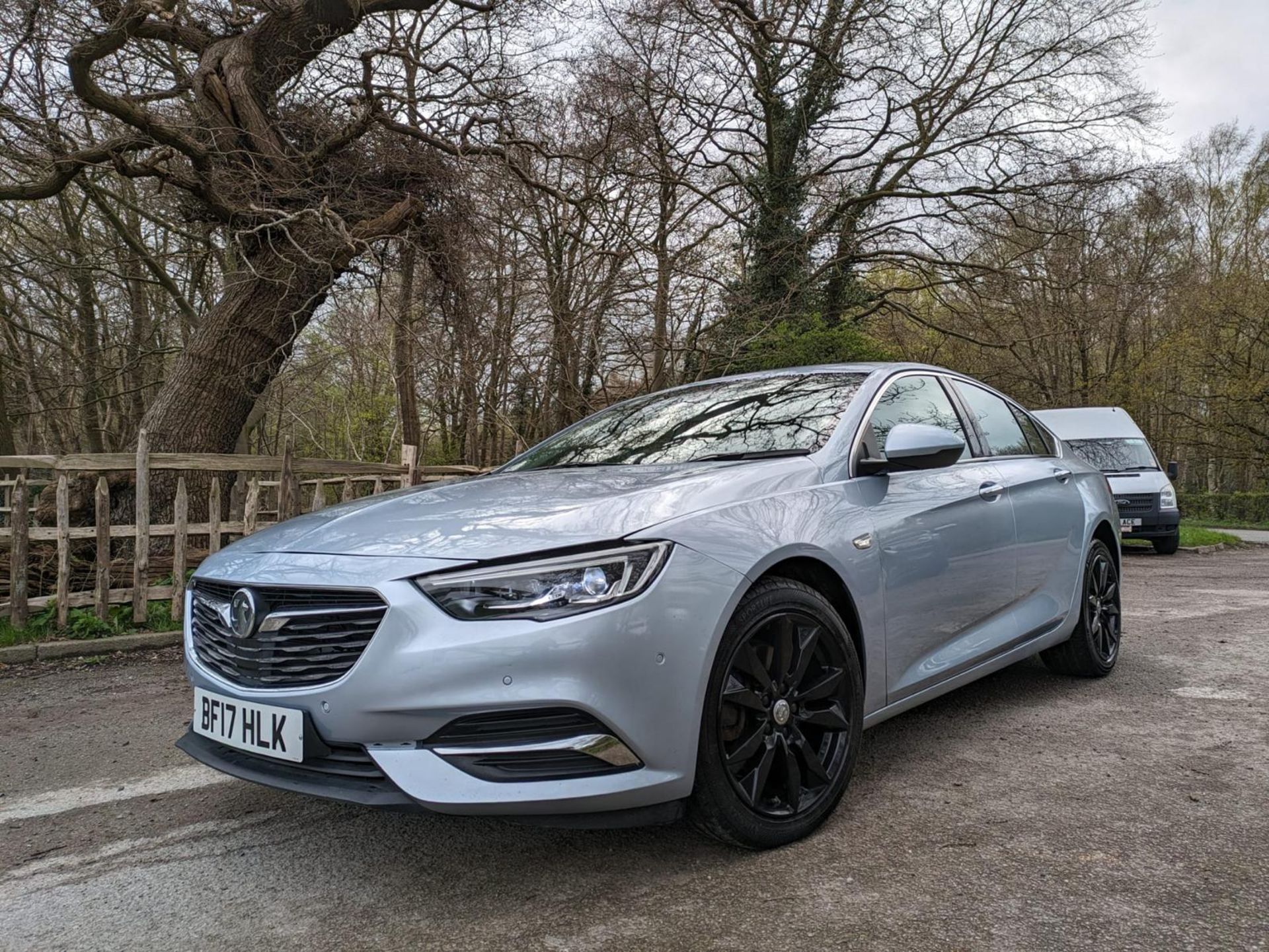 2017 VAUXHALL INSIGNIA ELITE NAV TURBO D SILVER HATCHBACK *NO VAT* - Image 5 of 37