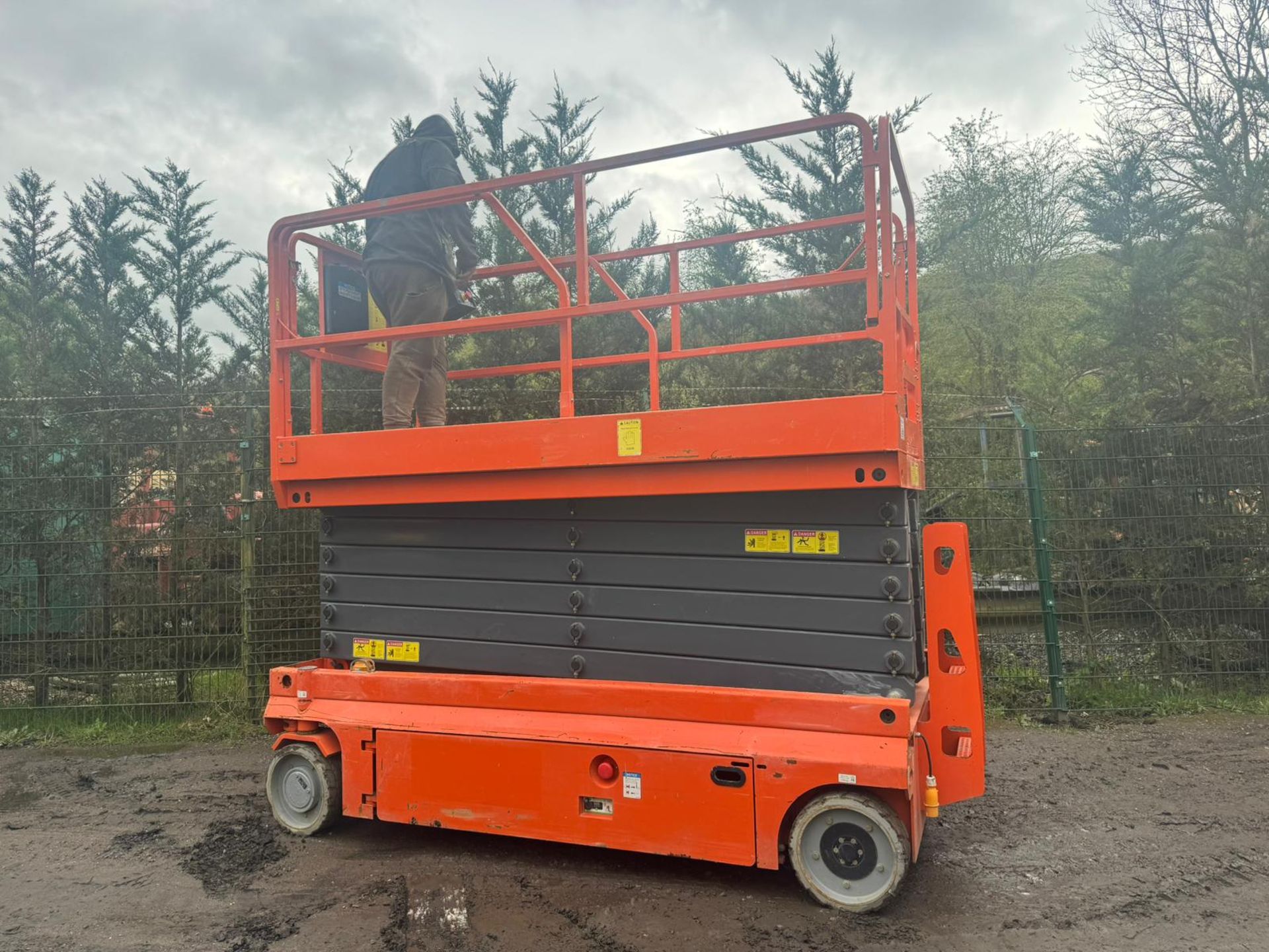 2020 DINGLI JCPT1612DCB ELECTRIC SCISSOR LIFT *PLUS VAT* - Bild 11 aus 15