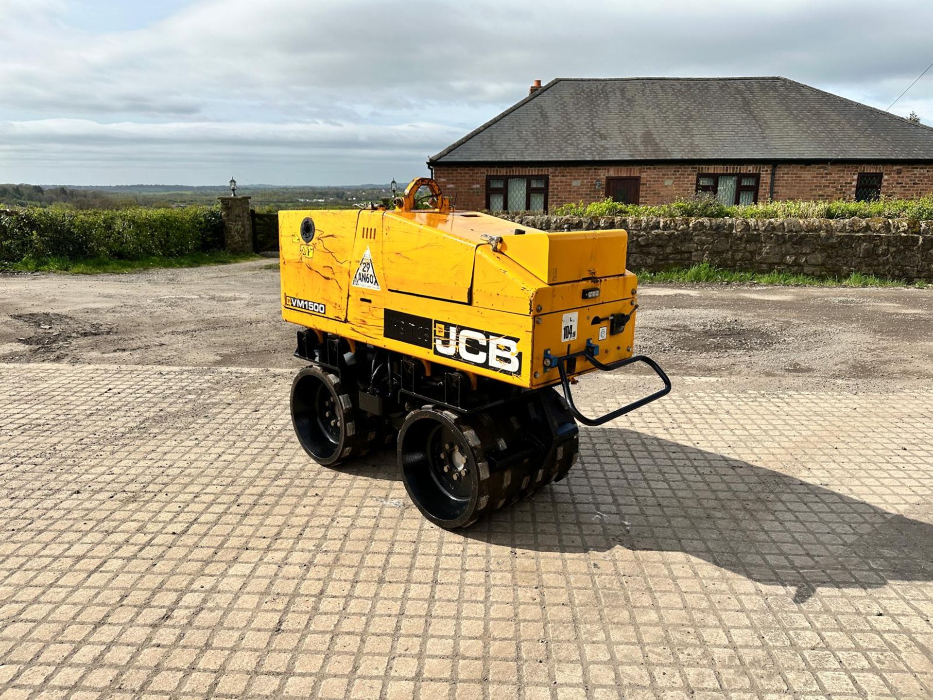 2017 JCB VIBROMAX VM1500 REMOTE CONTROLLED TRENCH ROLLER *PLUS VAT* - Image 3 of 13