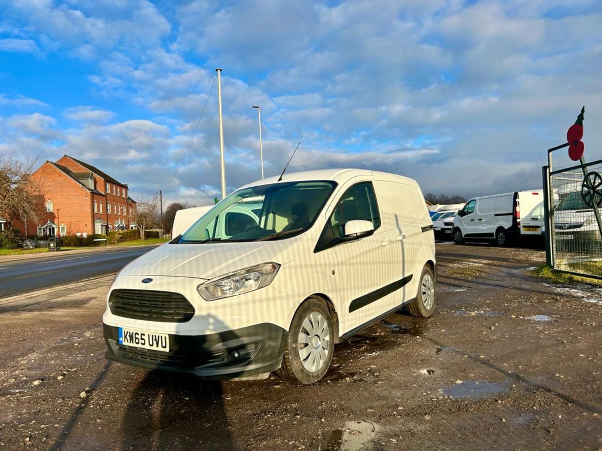 2016 FORD TRANSIT COURIER TREND TDCI WHITE PANEL VAN *NO VAT* - Image 3 of 15