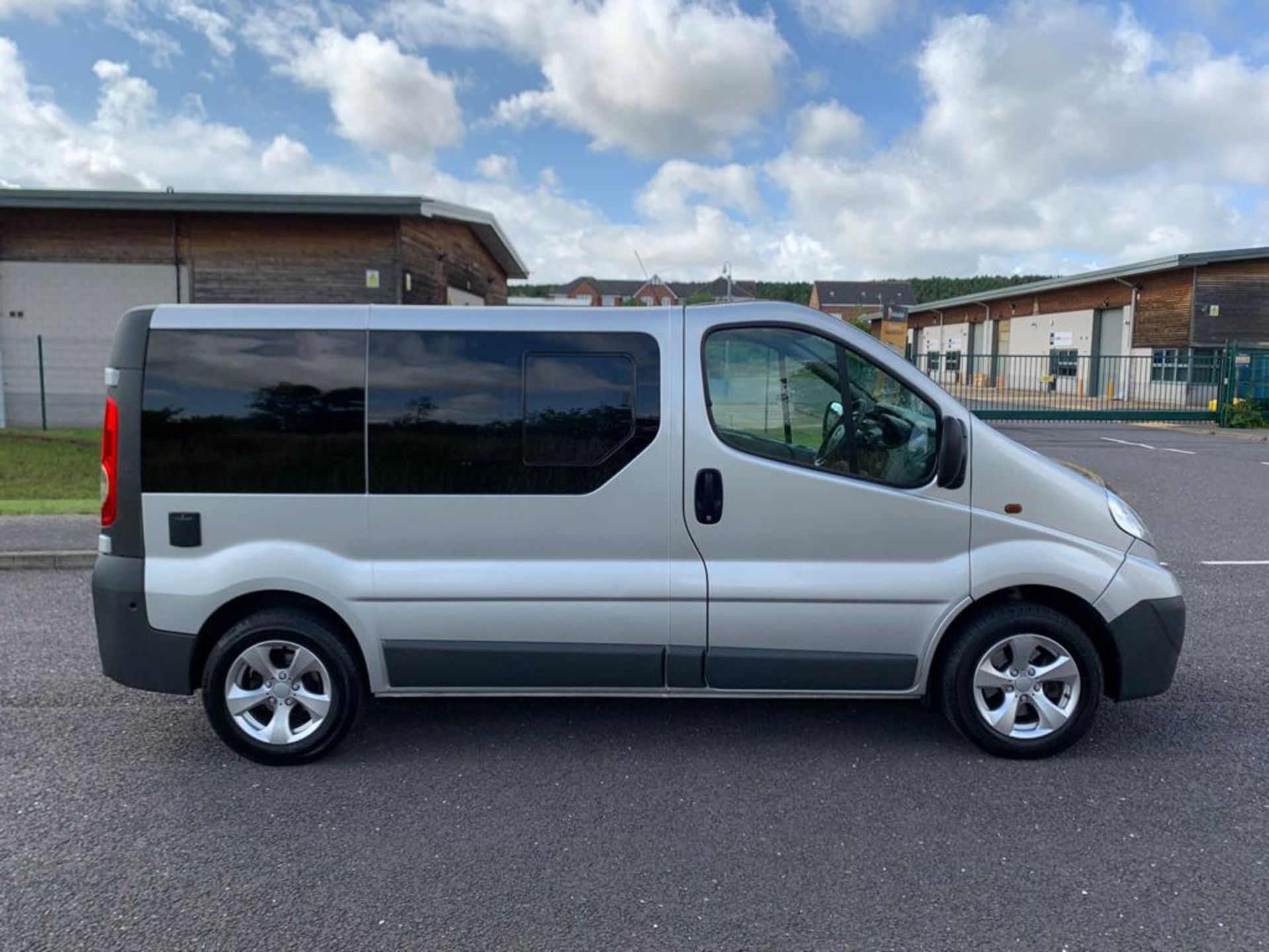 2013/63 REG VAUXHALL VIVARO 2700 CDTI ECOFLEX 89 SWB CAMPERVAN / MOTORHOME, SHOWING 1 FORMER KEEPER - Image 12 of 34