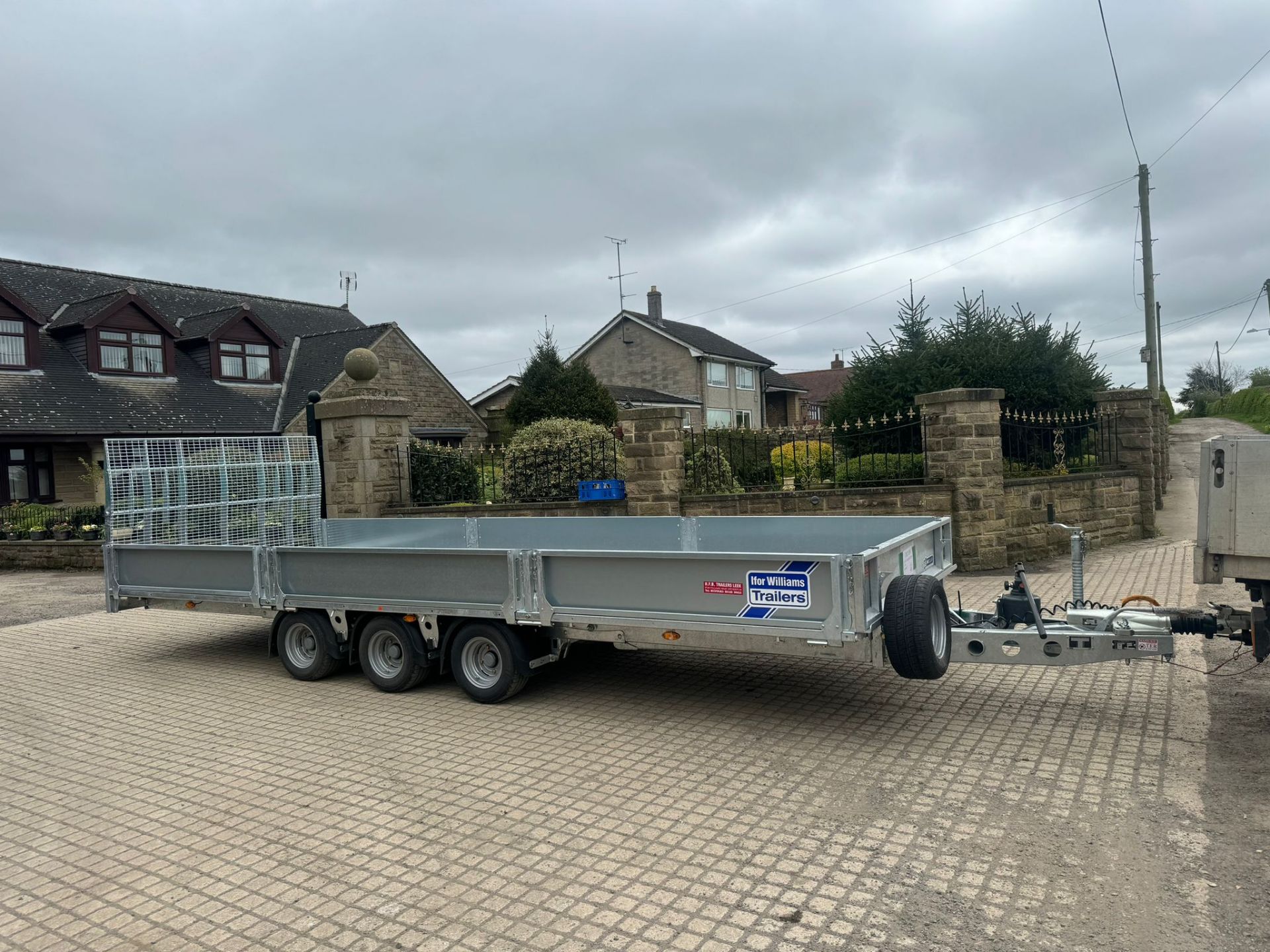 2024 ifor Williams 18ft Tri Axletilt Bed Trailer with Ramp *PLUS VAT* - Image 2 of 15