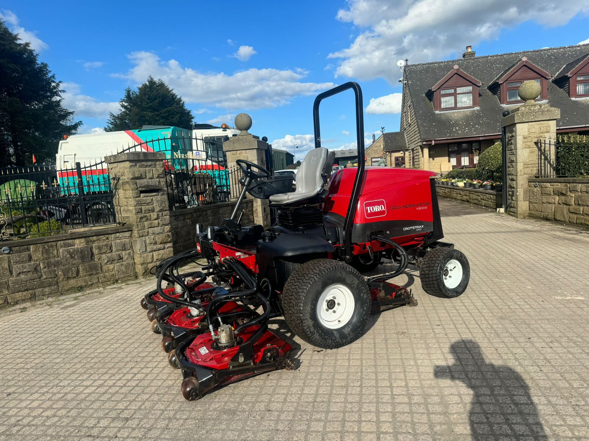 TORO 4300-D POD MOWER RIDE ON LAWN MOWER *PLUS VAT* - Bild 6 aus 18