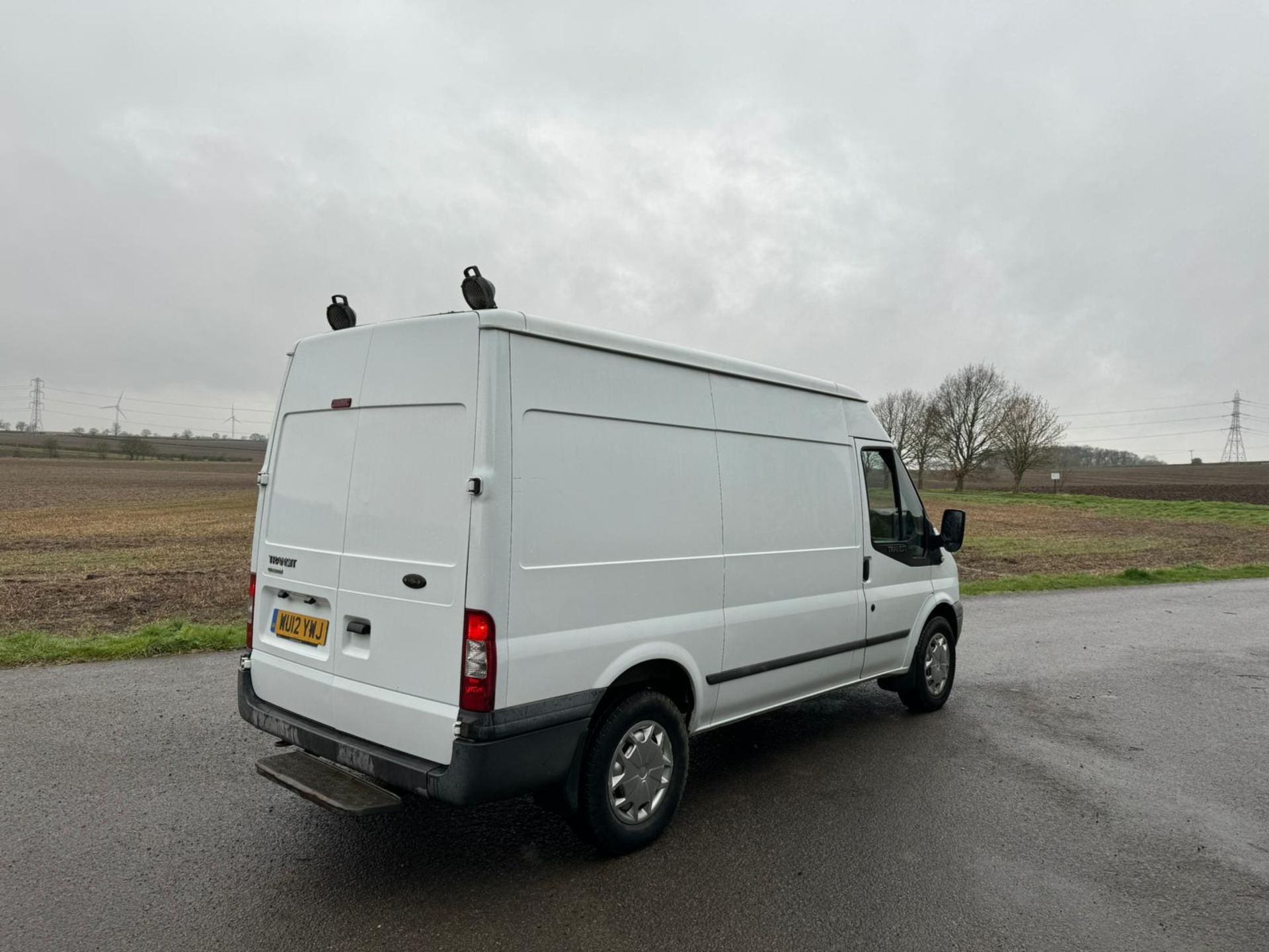 2012/12 REG FORD TRANSIT 125 T350 TREND RWD 2.2 DIESEL WHITE PANEL VAN *NO VAT* - Image 6 of 11