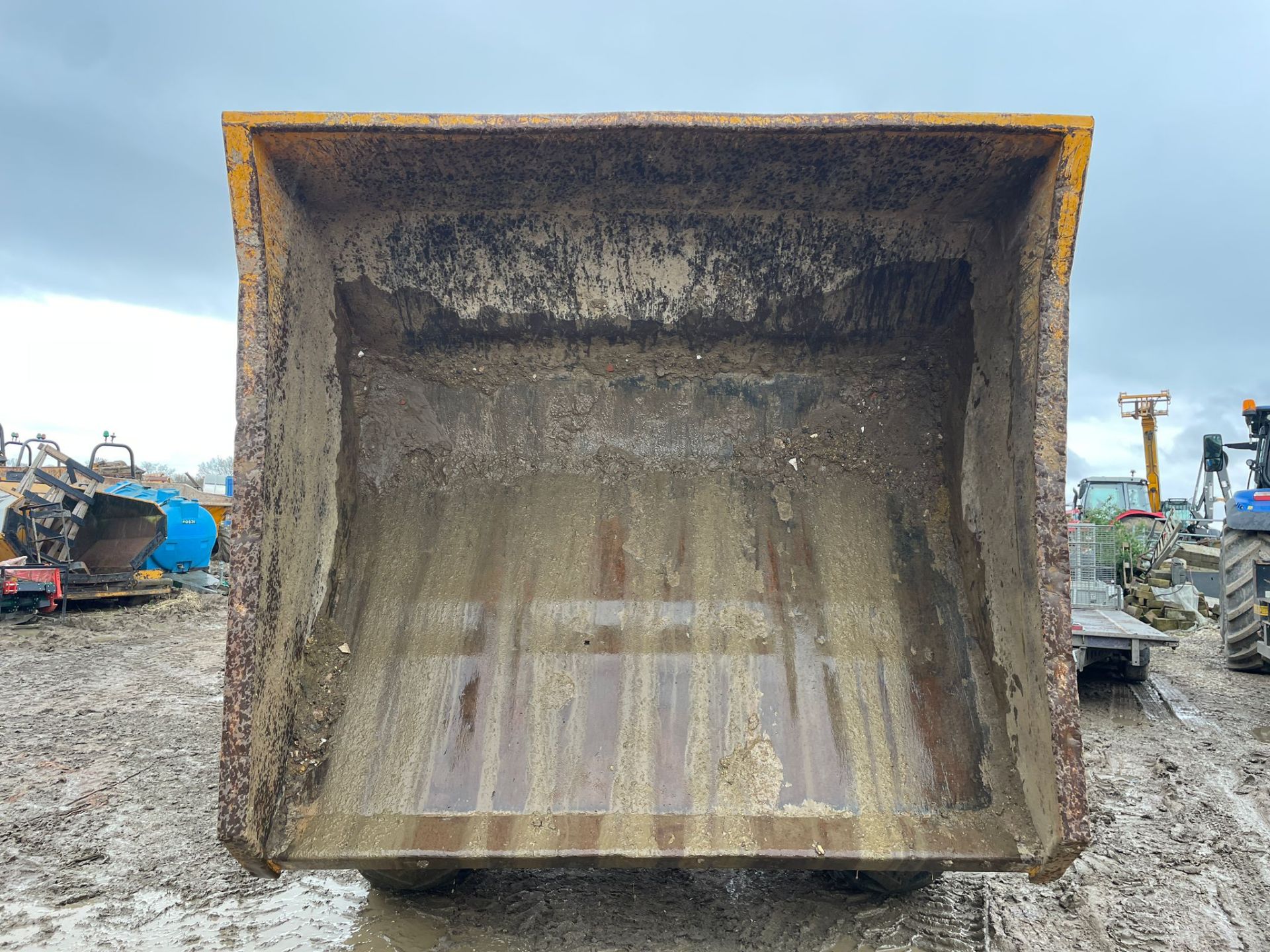 67 REG. JCB 9TFT 9 TON DUMPER *PLUS VAT* - Image 3 of 15