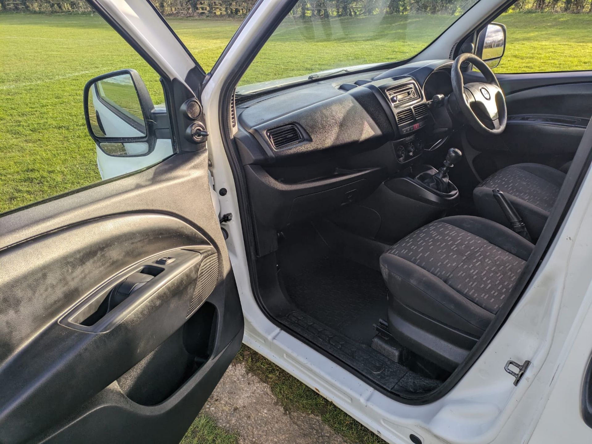 2013 VAUXHALL COMBO 2000 L1H1 CDTI S/S SPORT WHITE PANEL VAN *NO VAT* - Image 19 of 20