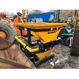 SNOWEX VEE PRO 3000 SALT/GRIT SPREADER *PLUS VAT*