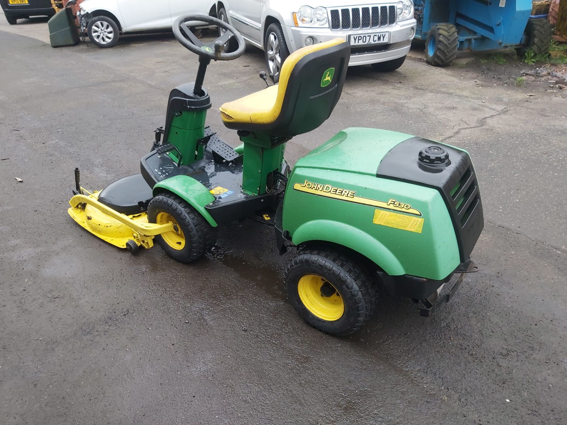 JOHN DEERE Ride-On Mower *NO VAT* - Image 4 of 7