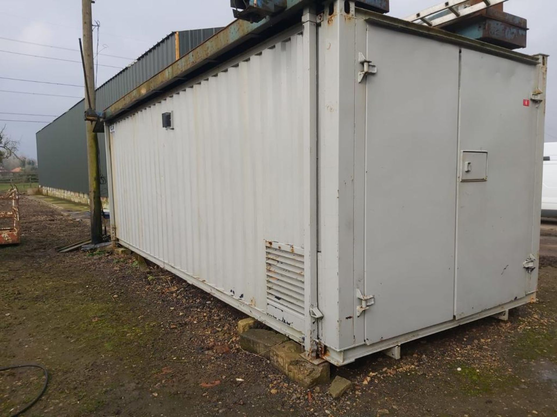 Self contained powered Kitchen Cabin with Toilet, Sink, Generator Water Storage 24x10 - Image 5 of 30