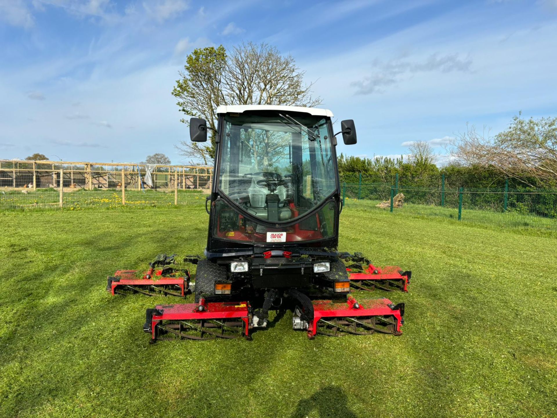 2016 TORO T4240 4WD 5 GANG RIDE ON CYLINDER MOWER *PLUS VAT* - Image 12 of 16