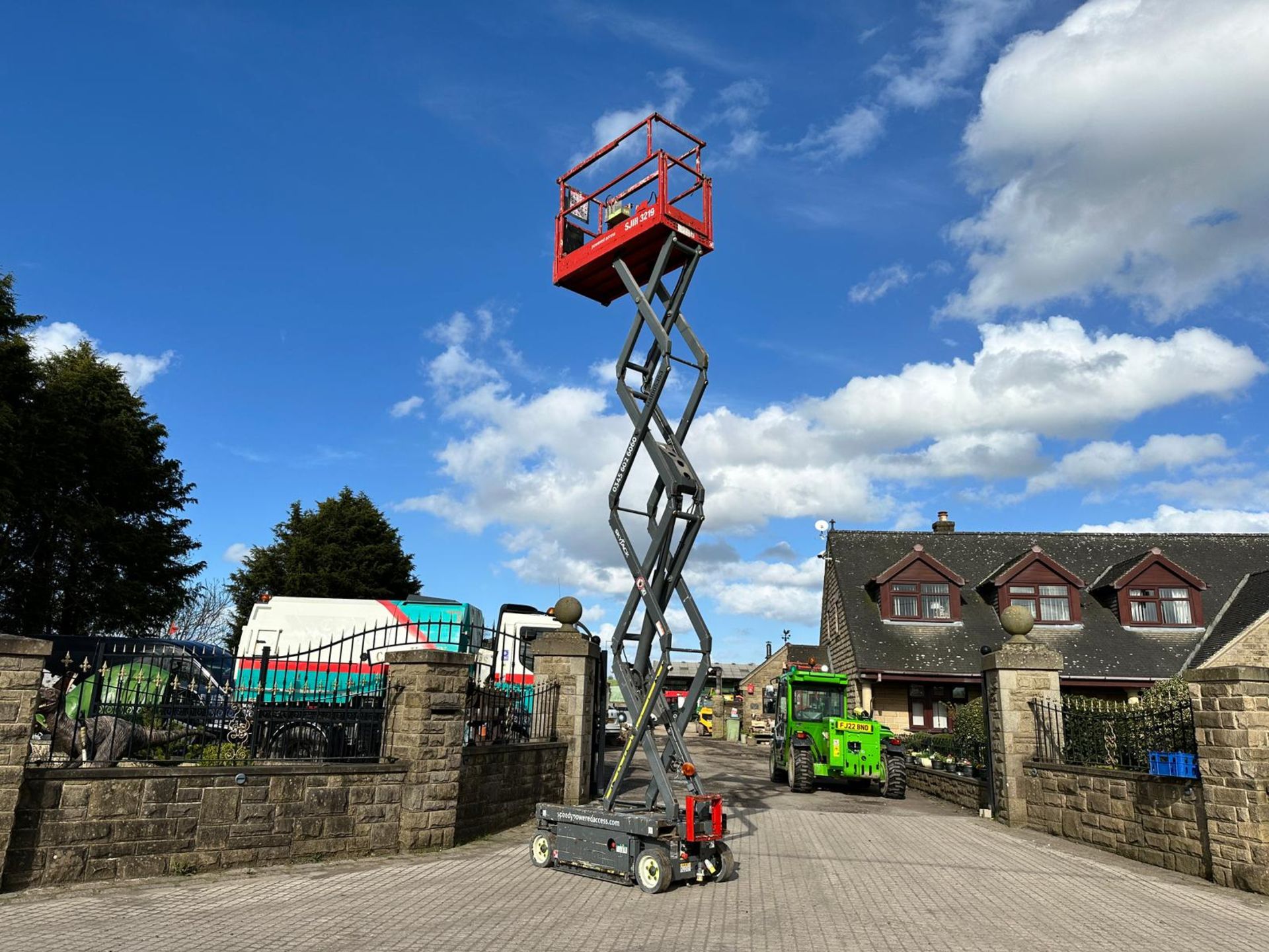 2014 SKYJACK SJIII-3219 ELECTRIC SCISSOR LIFT *PLUS VAT* - Image 7 of 10