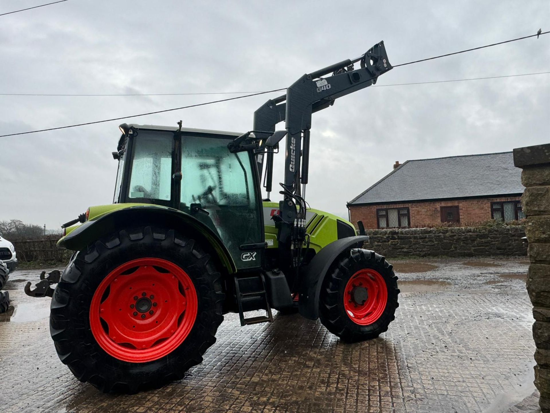 2010 CLASS AXIOS 330CX 92HP PREMIUM TRACTOR WITH QUICKE Q40 FRONT LOADER *PLUS VAT* - Bild 18 aus 28