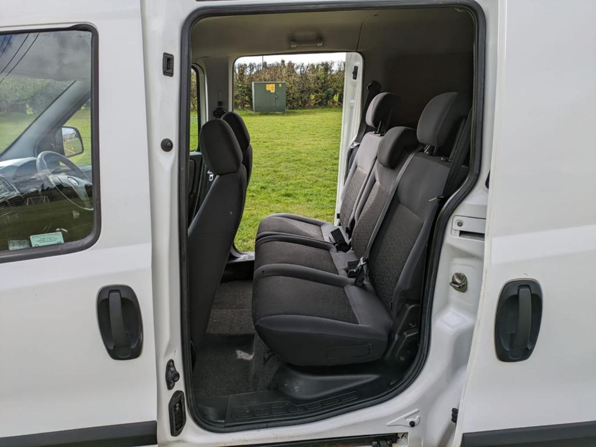 FIAT DOBLO 16V MAXI MULTIJET 5 SEATER CREW VAN / PANEL VAN *NO VAT* - Image 8 of 34