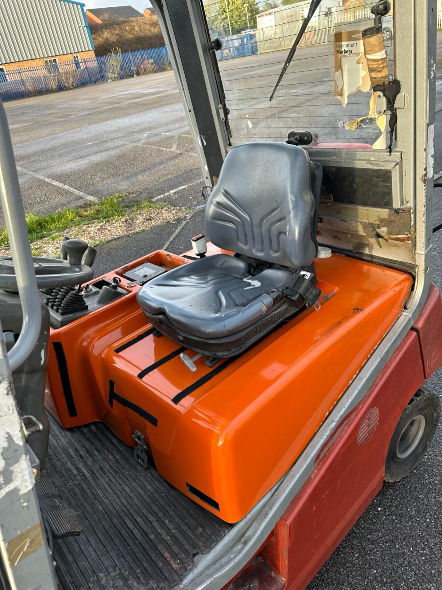 2003 2 ton LPG Fork Lift *PLUS VAT* - Image 12 of 14