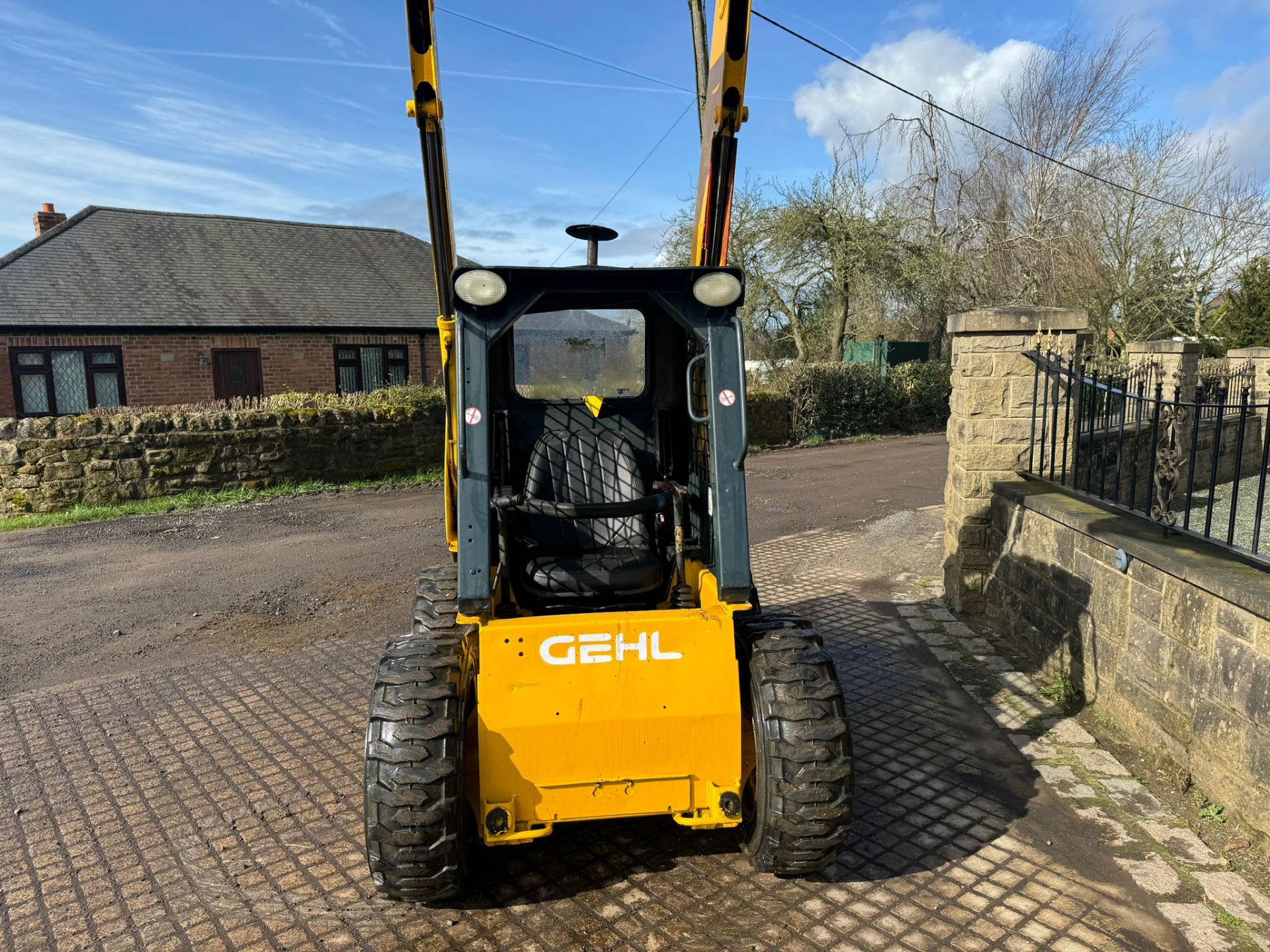 GEHL 4240 SKIDSTEER LOADER *PLUS VAT* - Image 10 of 15