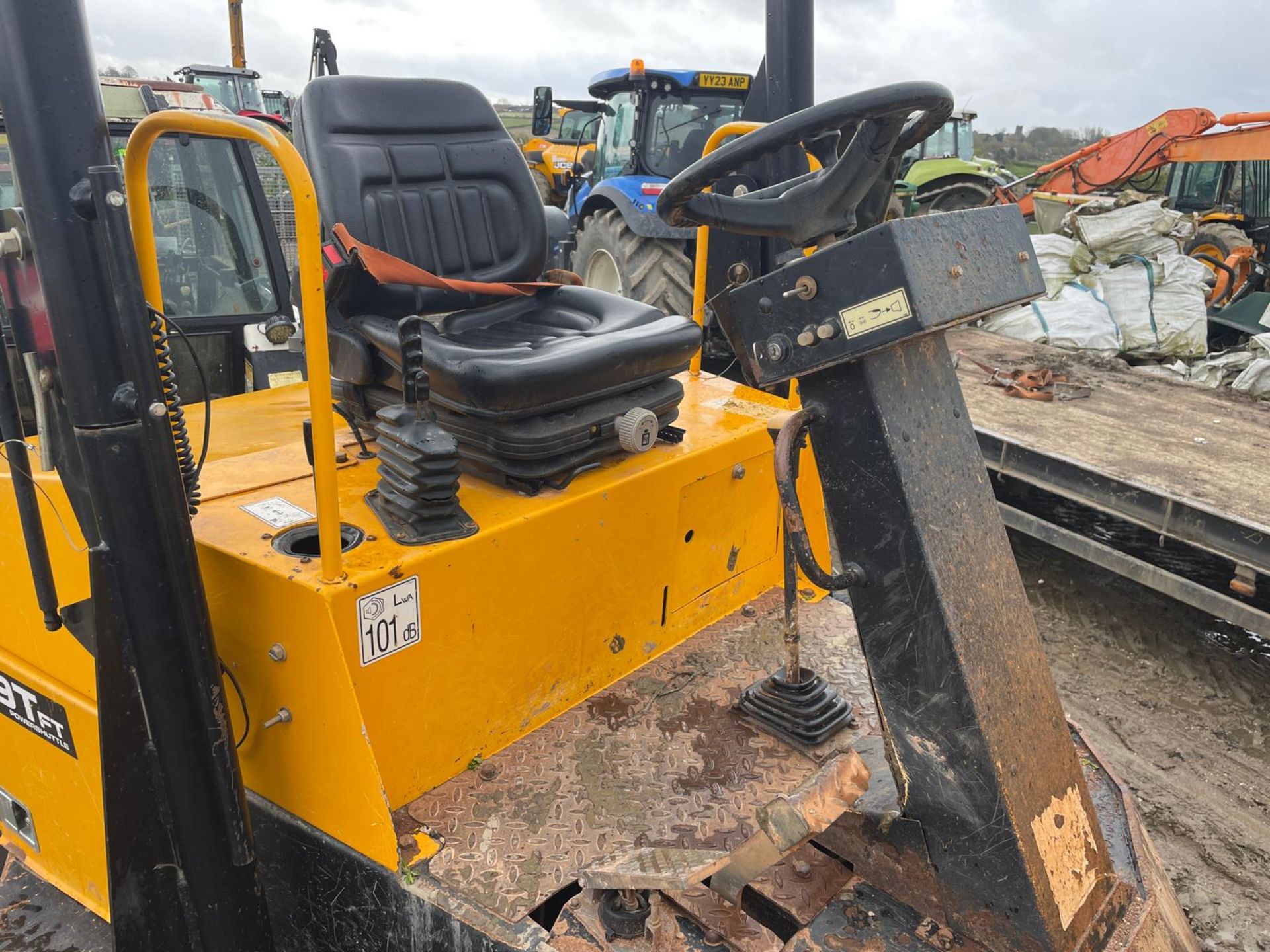 66 REG. JCB 9TFT 9 TON DUMPER *PLUS VAT* - Image 12 of 16