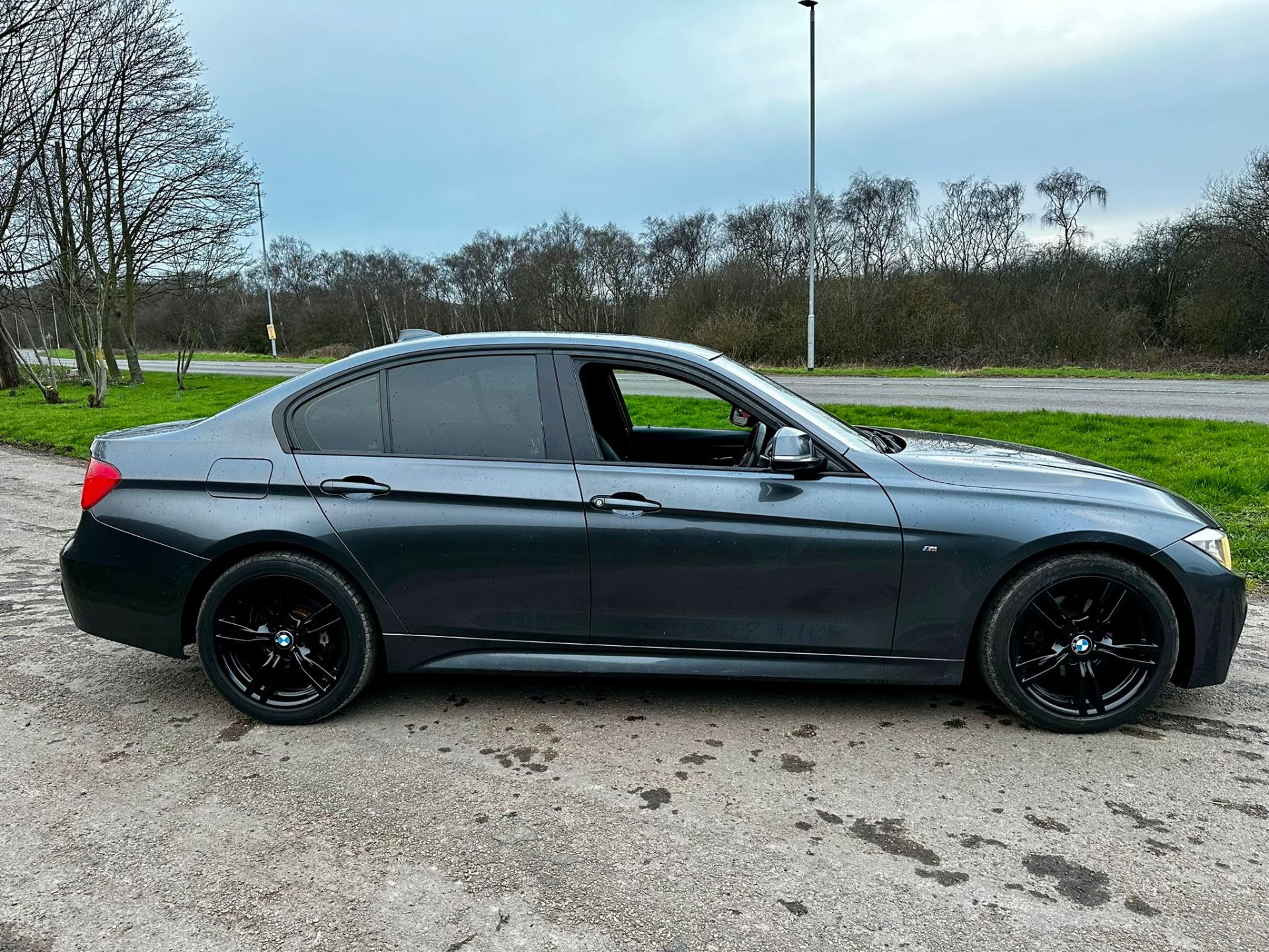 2013 BMW 318D M SPORT GREY SALON *NO VAT* - Image 9 of 22