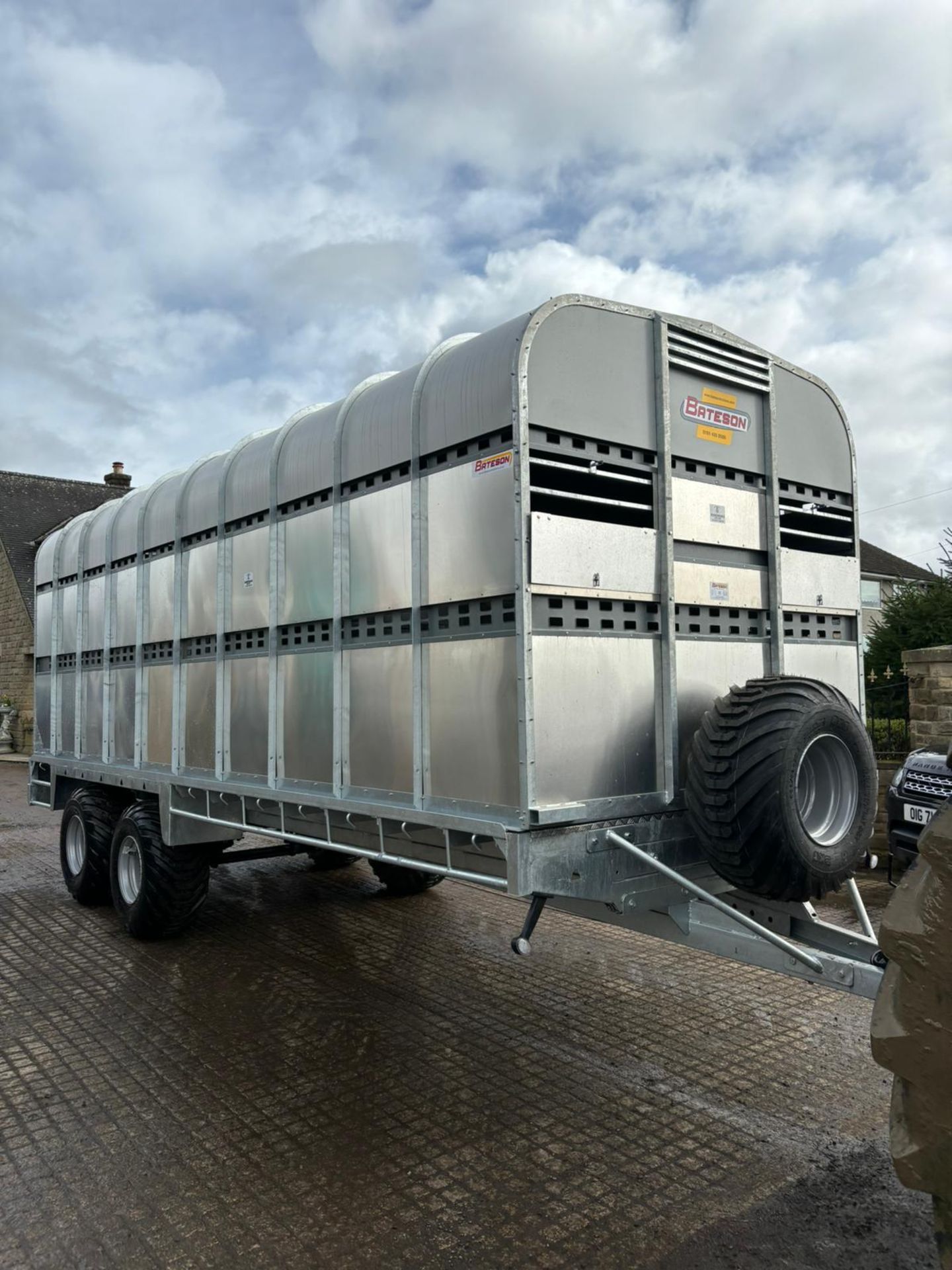 2024 Brand New/ Unused Bateson 20ft Cattle Flotation Box Trailer *PLUS VAT* - Image 3 of 12