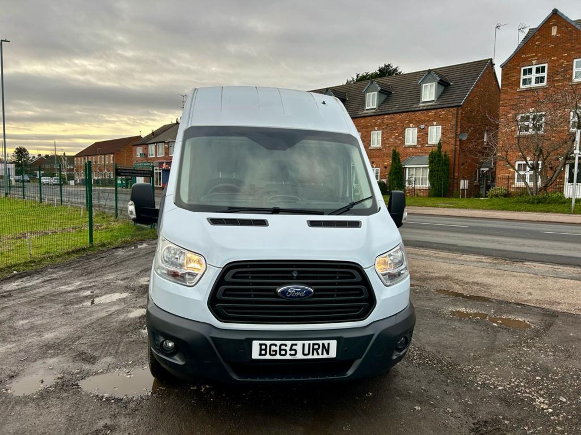 2015 FORD TRANSIT 350 WHITE PANEL VAN *NO VAT* - Image 4 of 21