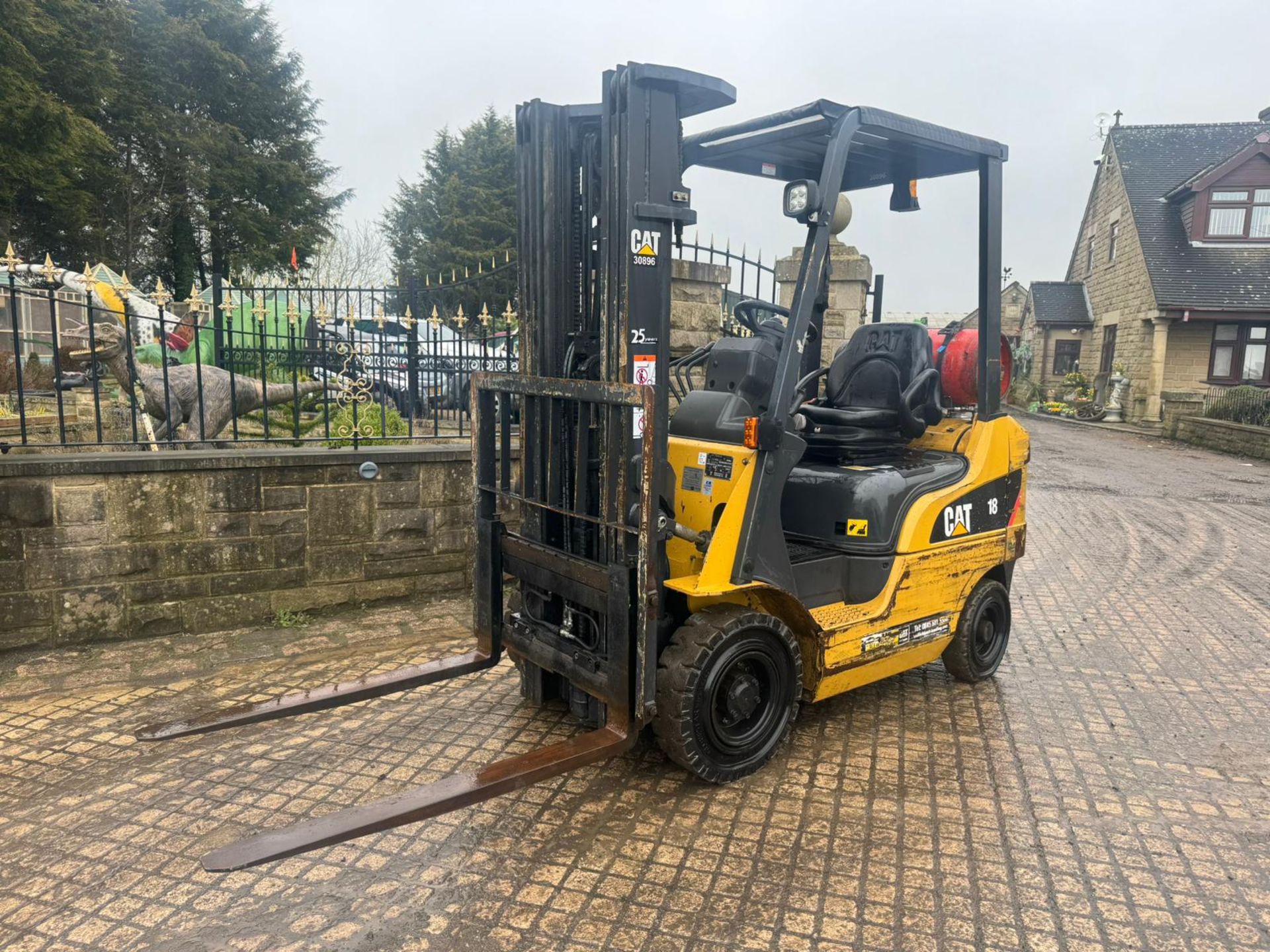 2017 CAT GP18NT 1.8 TON FORKLIFT *PLUS VAT* - Image 3 of 13