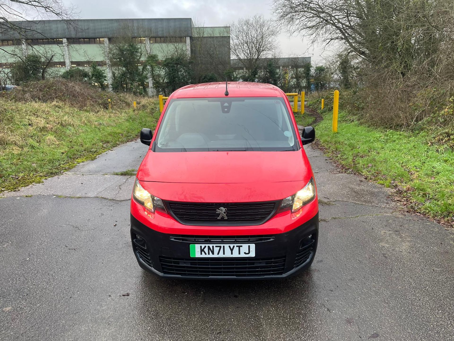 4K MILES! 2022/71 REG PEUGEOT PARTNER S L2 EV ELECTRIC AUTOMATIC PANEL VAN, SHOWING 1 FORMER KEEPER - Image 2 of 26