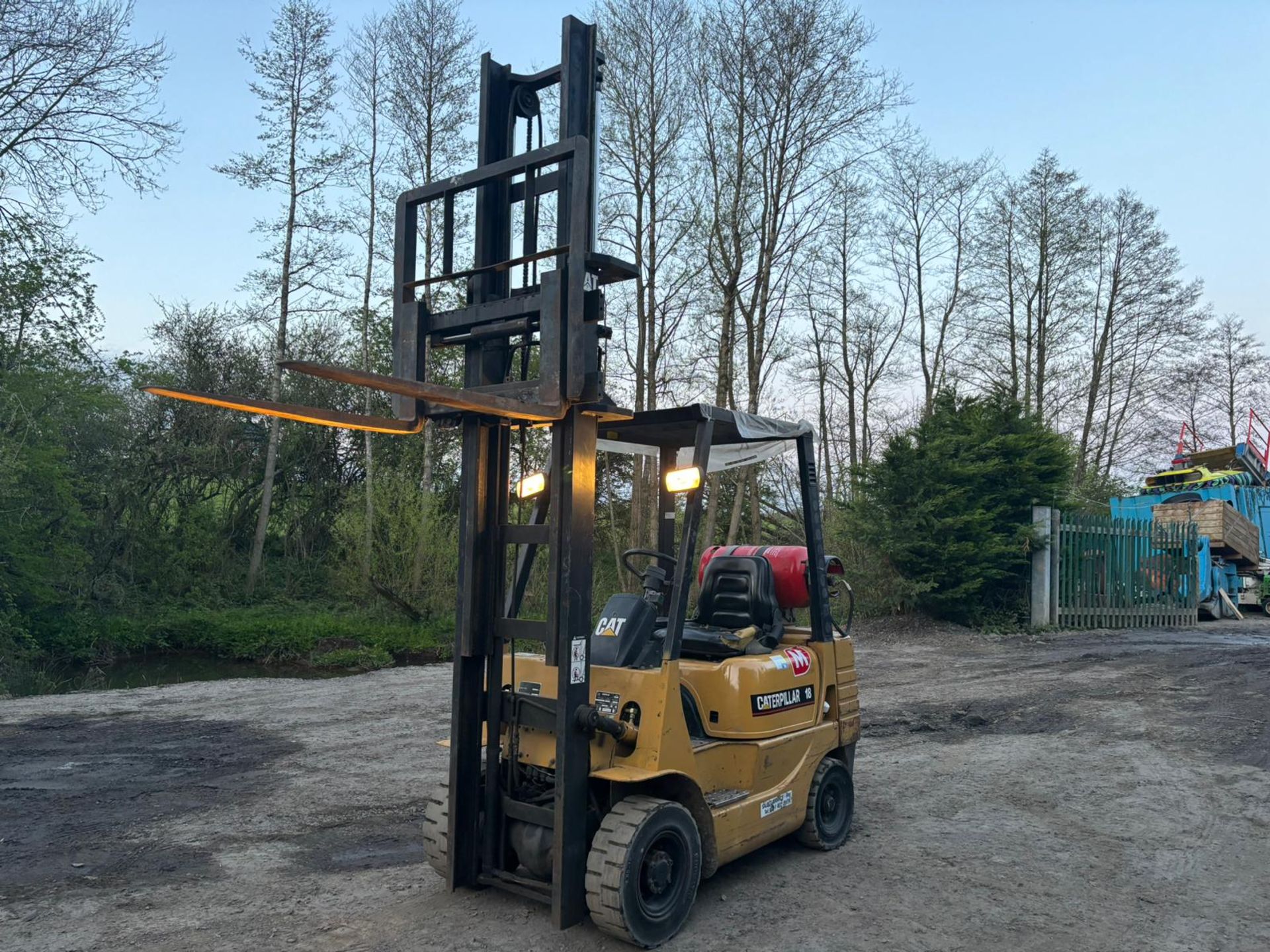 CAT GP18 1.8 TON FORKLIFT *PLUS VAT* - Image 7 of 18