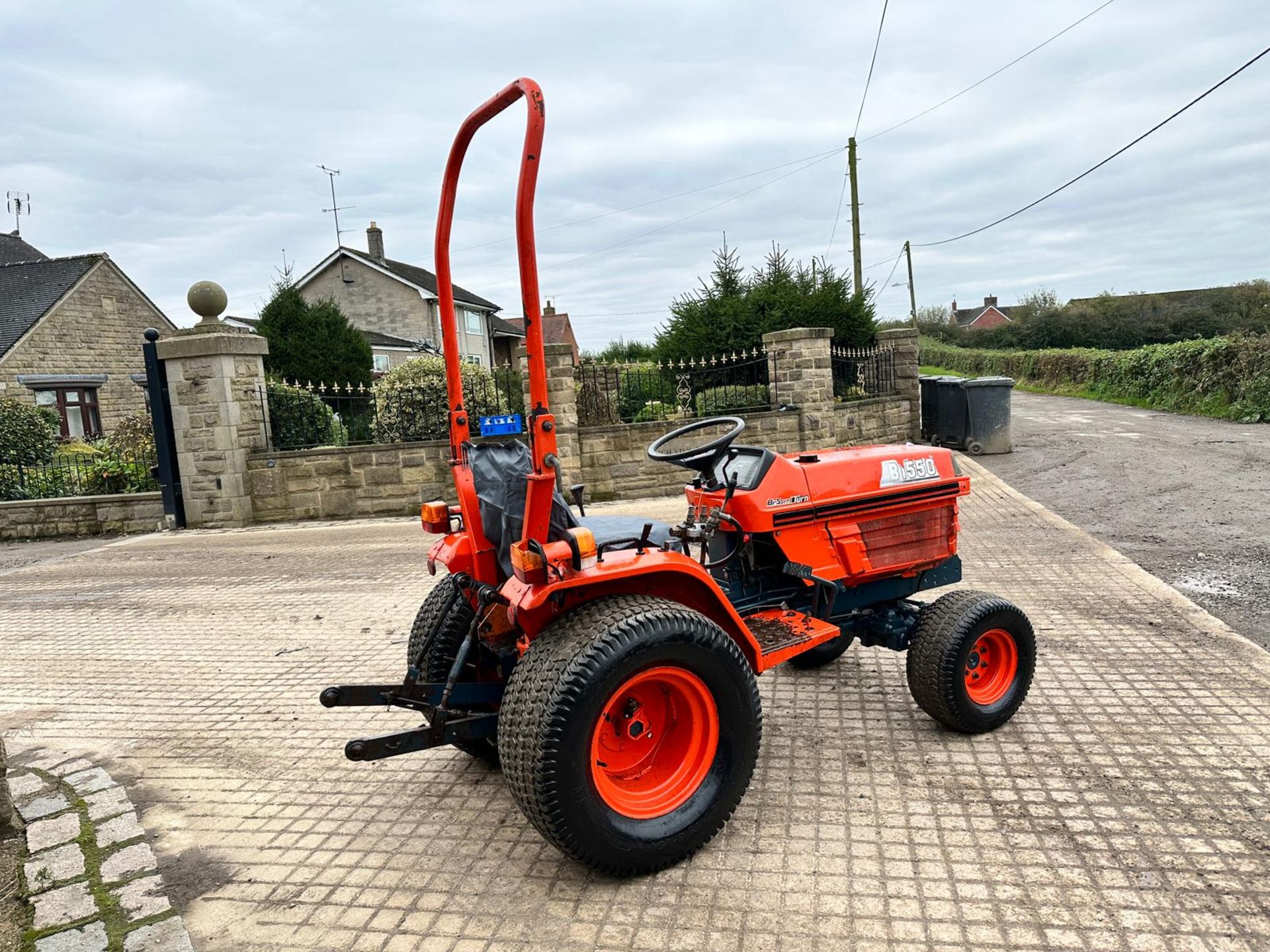 KUBOTA B1550 17HP 4WD COMPACT TRACTOR *PLUS VAT* - Image 6 of 11