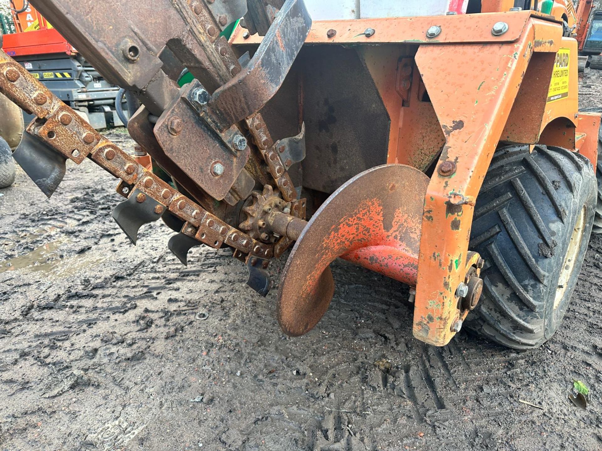 DITCHWITCH RT40 4WD DIESEL TRENCHER *PLUS VAT* - Image 8 of 18