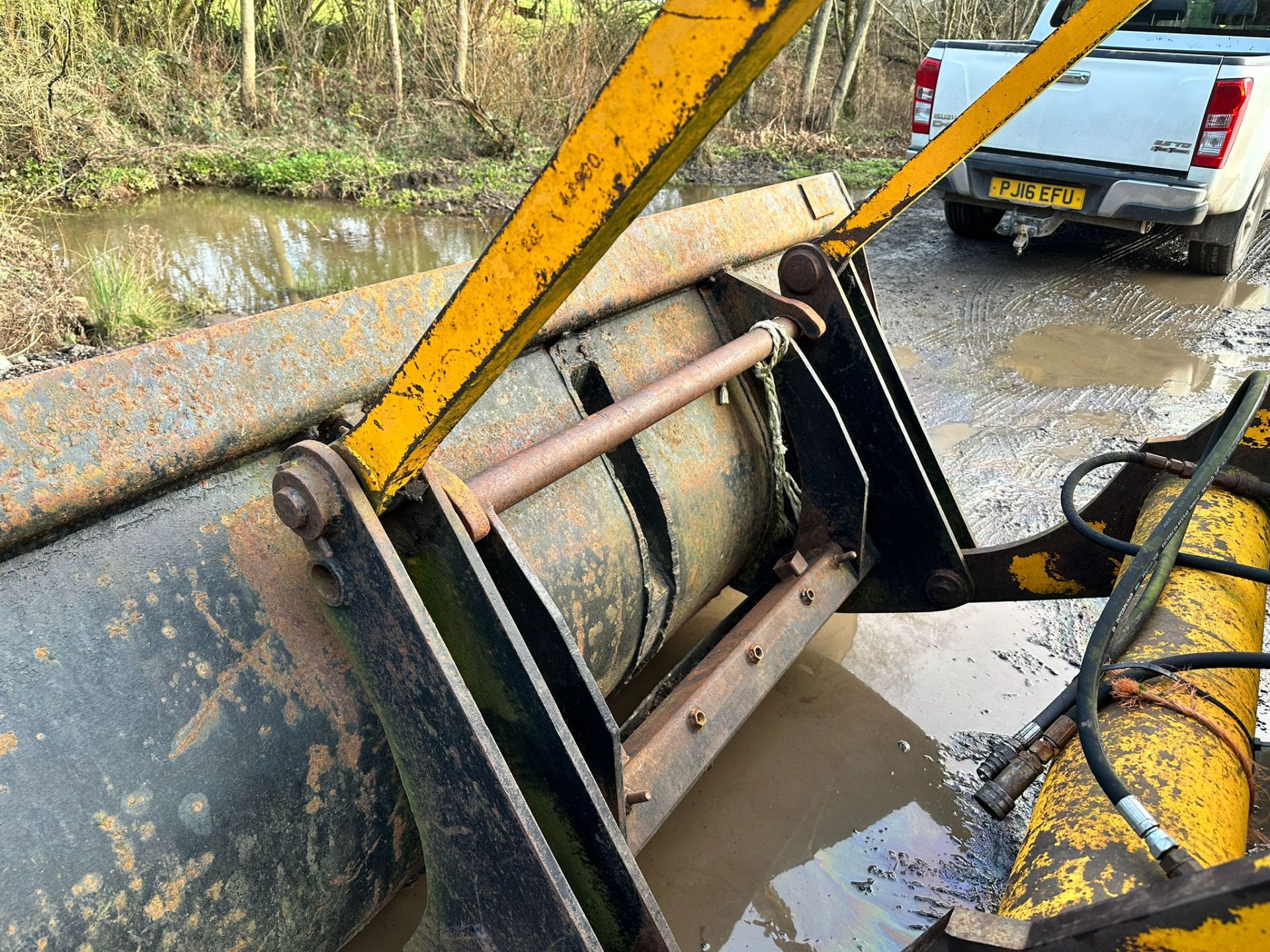 JCB 410 LOADING SHOVEL *PLUS VAT* - Bild 11 aus 16