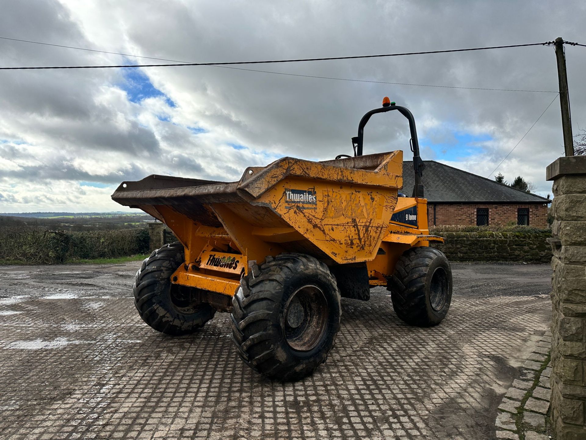 2014 THWAITES 9 TONNE DUMPER *PLUS VAT* - Image 4 of 14