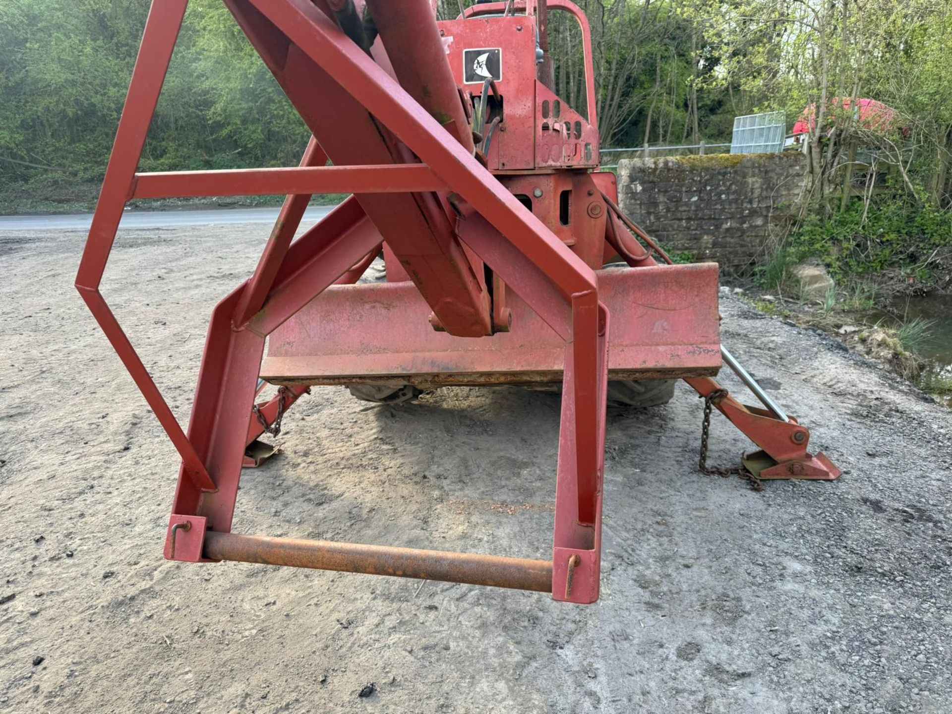 DITCH WITCH 5110 TRENCHER WITH DIGGER AND BLADE *PLUS VAT* - Image 12 of 16